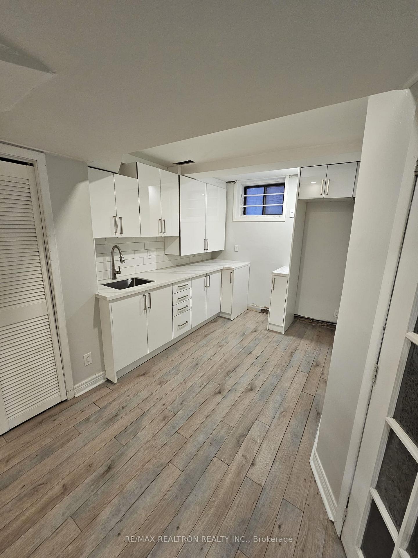 Photo 3 of Unit 1, 600 Church Street, Toronto, Church-Yonge Corridor — HOMEH