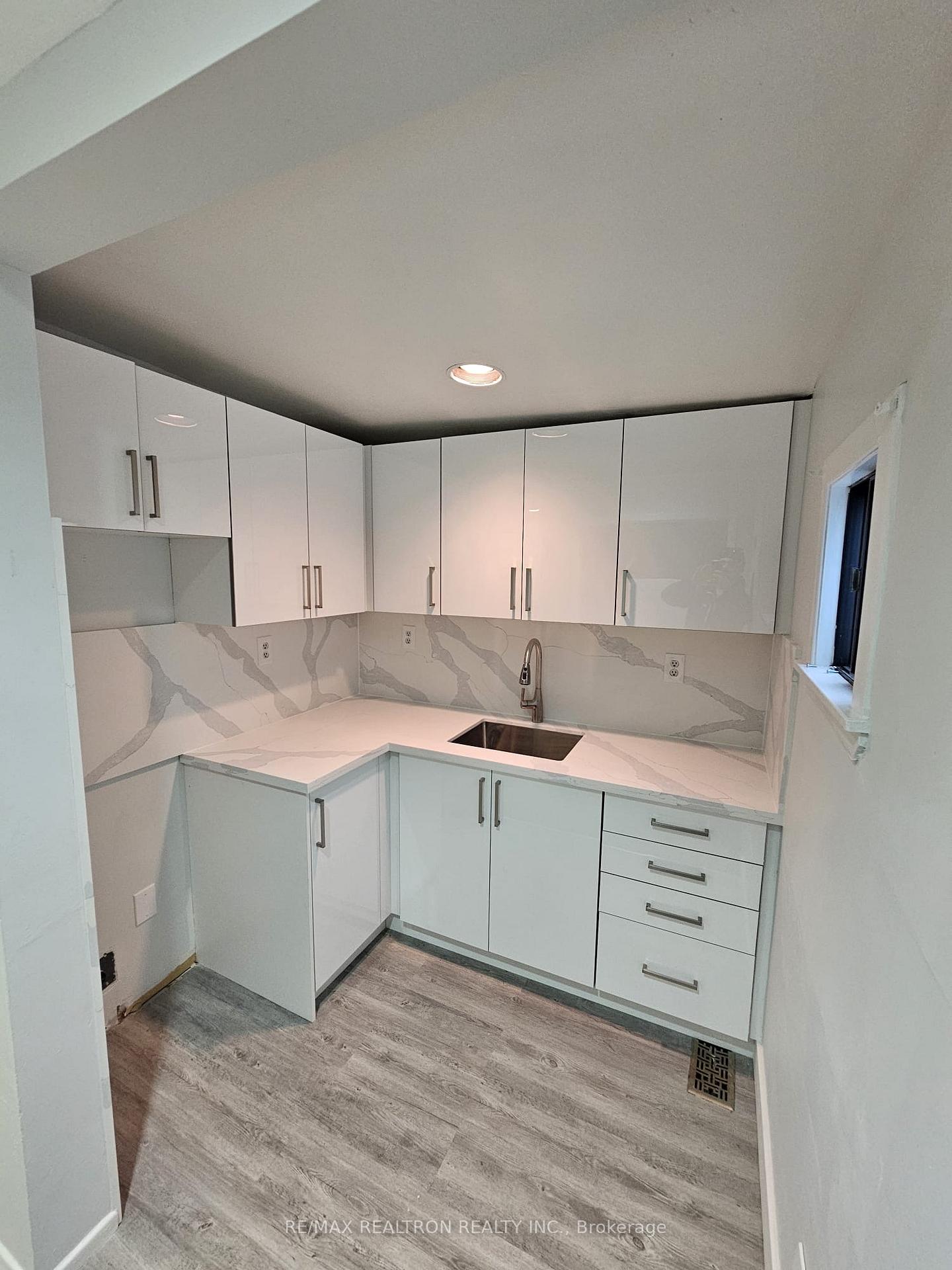 Photo 7 of Unit 1, 600 Church Street, Toronto, Church-Yonge Corridor — HOMEH
