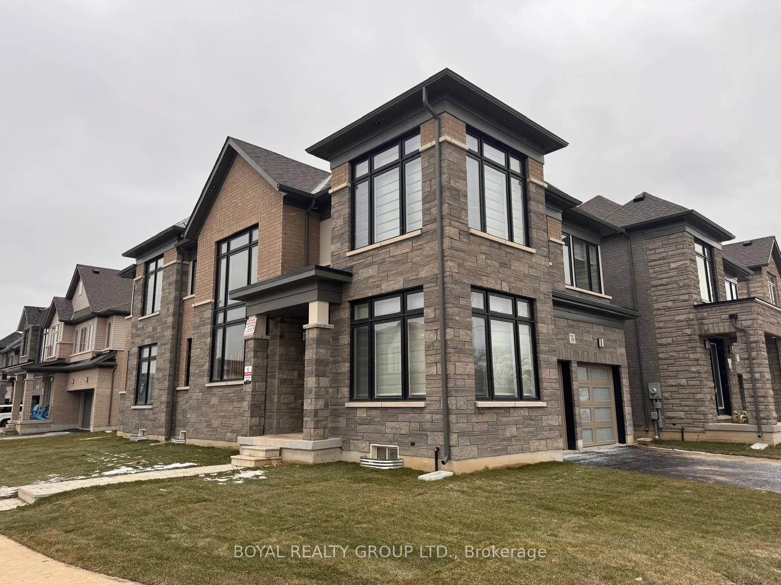 Photo 1 of 76 Soules Square, Hamilton, Binbrook — HOMEH