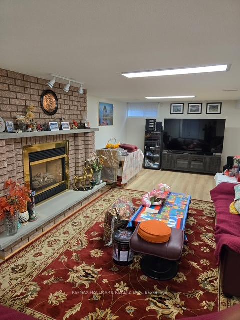 Photo 2 of 3105 St Clair Avenue E, Scarborough, Clairlea-Birchmount — HOMEH