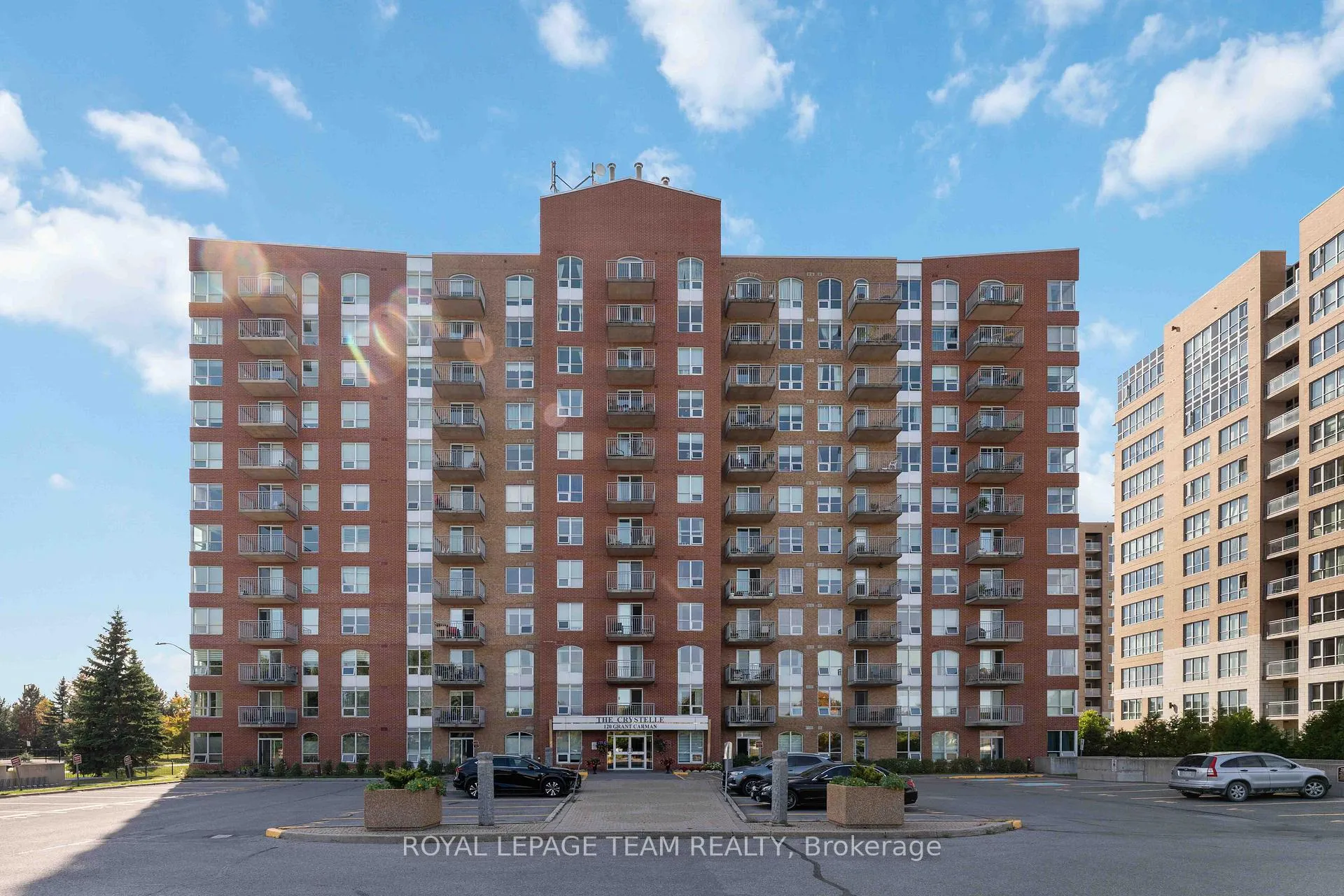Photo 1 of Unit 801, 120 Grant Carman Drive, Ottawa, Borden Farm/Stewart Farm/Carleton Heights/Parkwood Hills — HOMEH