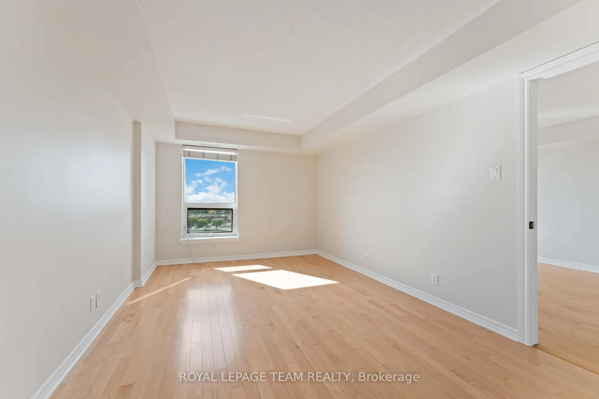 Photo 15 of Unit 801, 120 Grant Carman Drive, Ottawa, Borden Farm/Stewart Farm/Carleton Heights/Parkwood Hills — HOMEH
