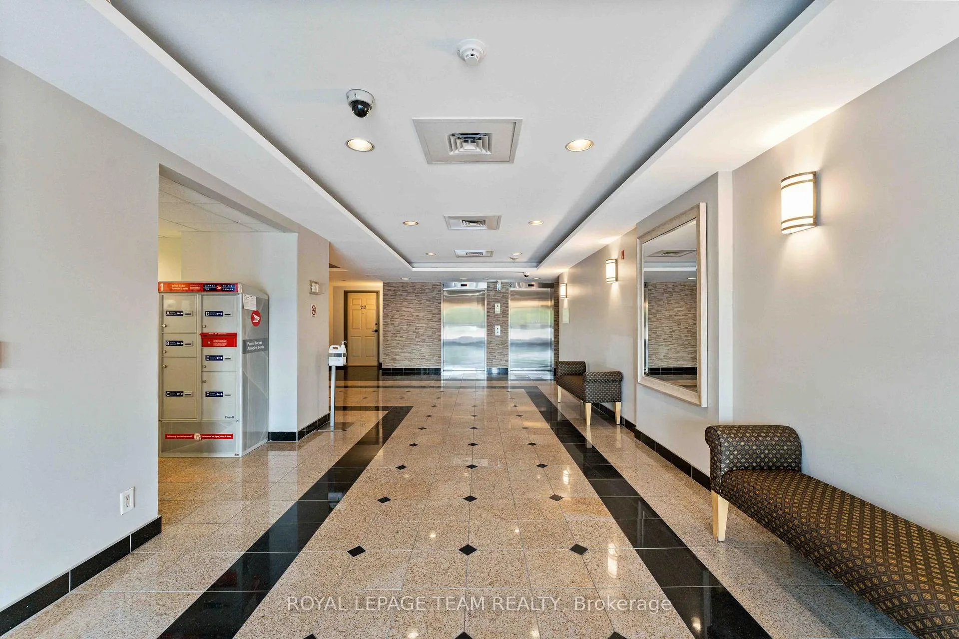 Photo 24 of Unit 801, 120 Grant Carman Drive, Ottawa, Borden Farm/Stewart Farm/Carleton Heights/Parkwood Hills — HOMEH