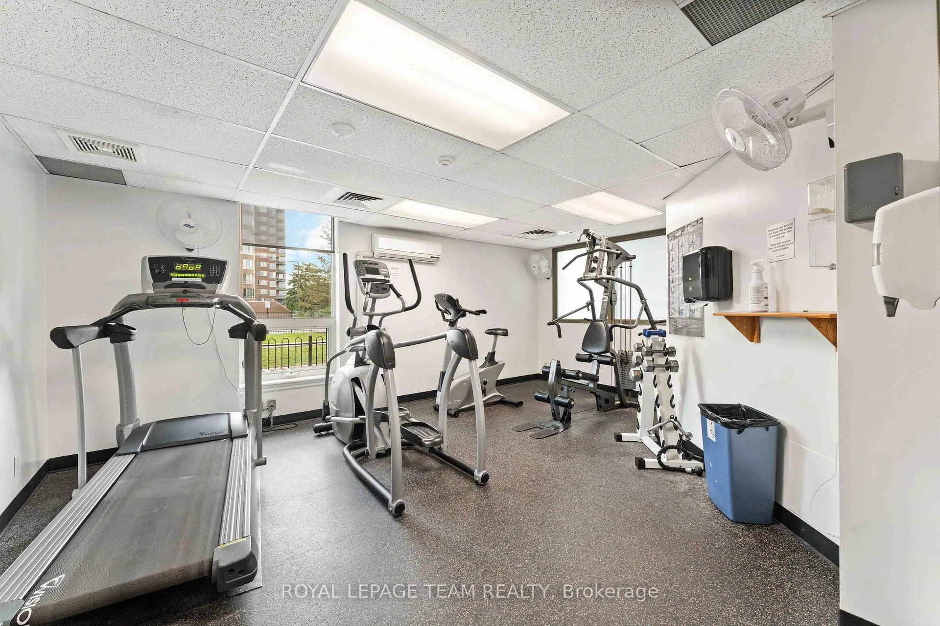 Photo 28 of Unit 801, 120 Grant Carman Drive, Ottawa, Borden Farm/Stewart Farm/Carleton Heights/Parkwood Hills — HOMEH