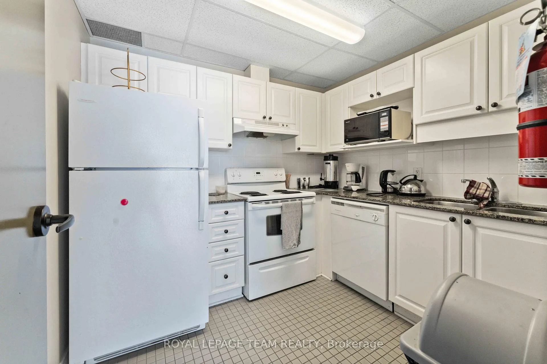 Photo 31 of Unit 801, 120 Grant Carman Drive, Ottawa, Borden Farm/Stewart Farm/Carleton Heights/Parkwood Hills — HOMEH