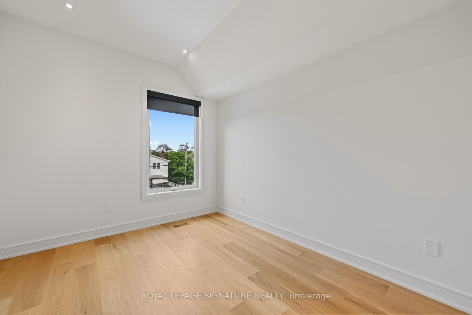 Photo 33 of 78 St Hubert Avenue, Toronto, East York — HOMEH
