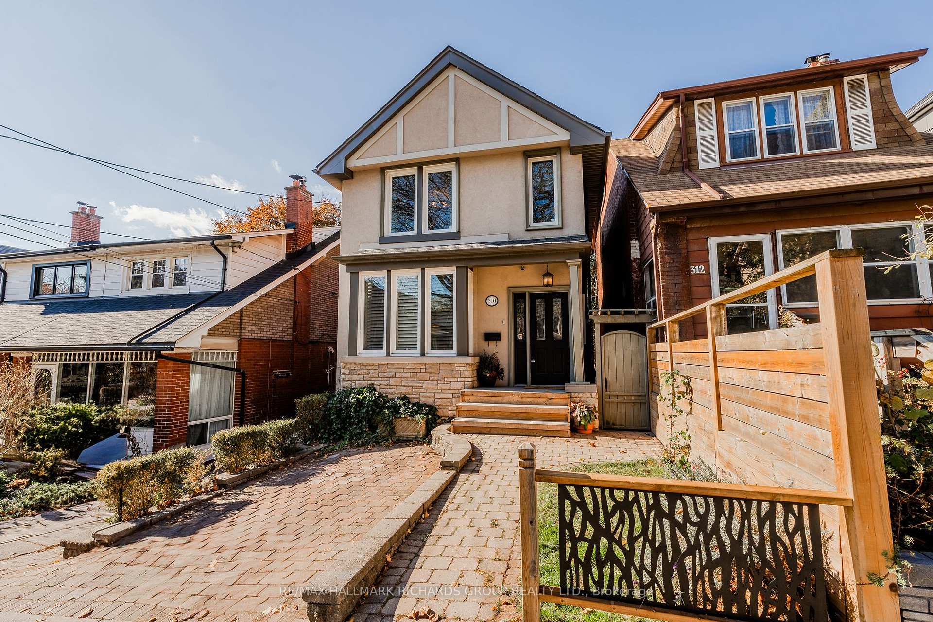 Photo 1 of 310 Lee Avenue, Toronto, The Beaches — HOMEH