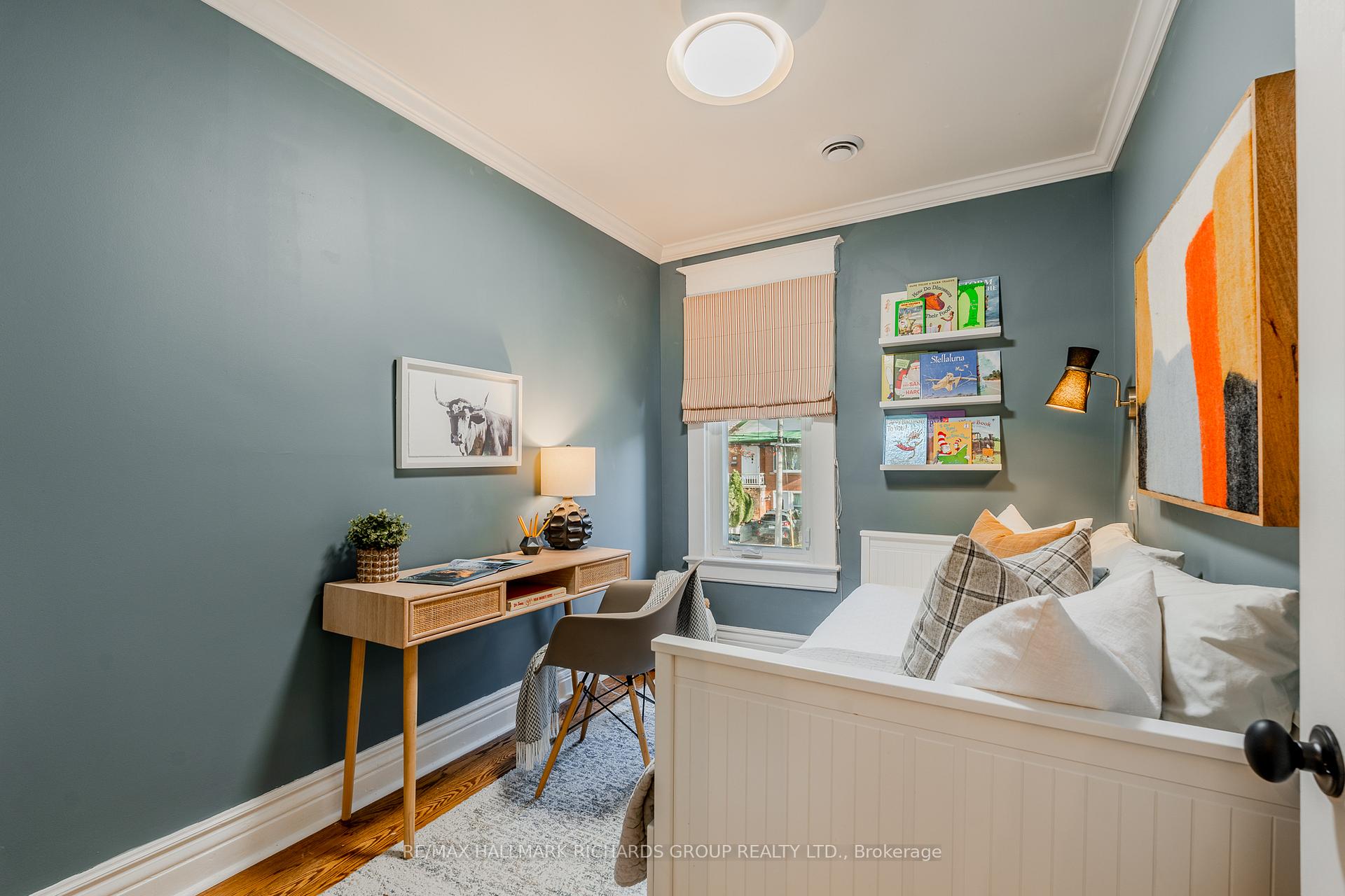 Photo 17 of 310 Lee Avenue, Toronto, The Beaches — HOMEH