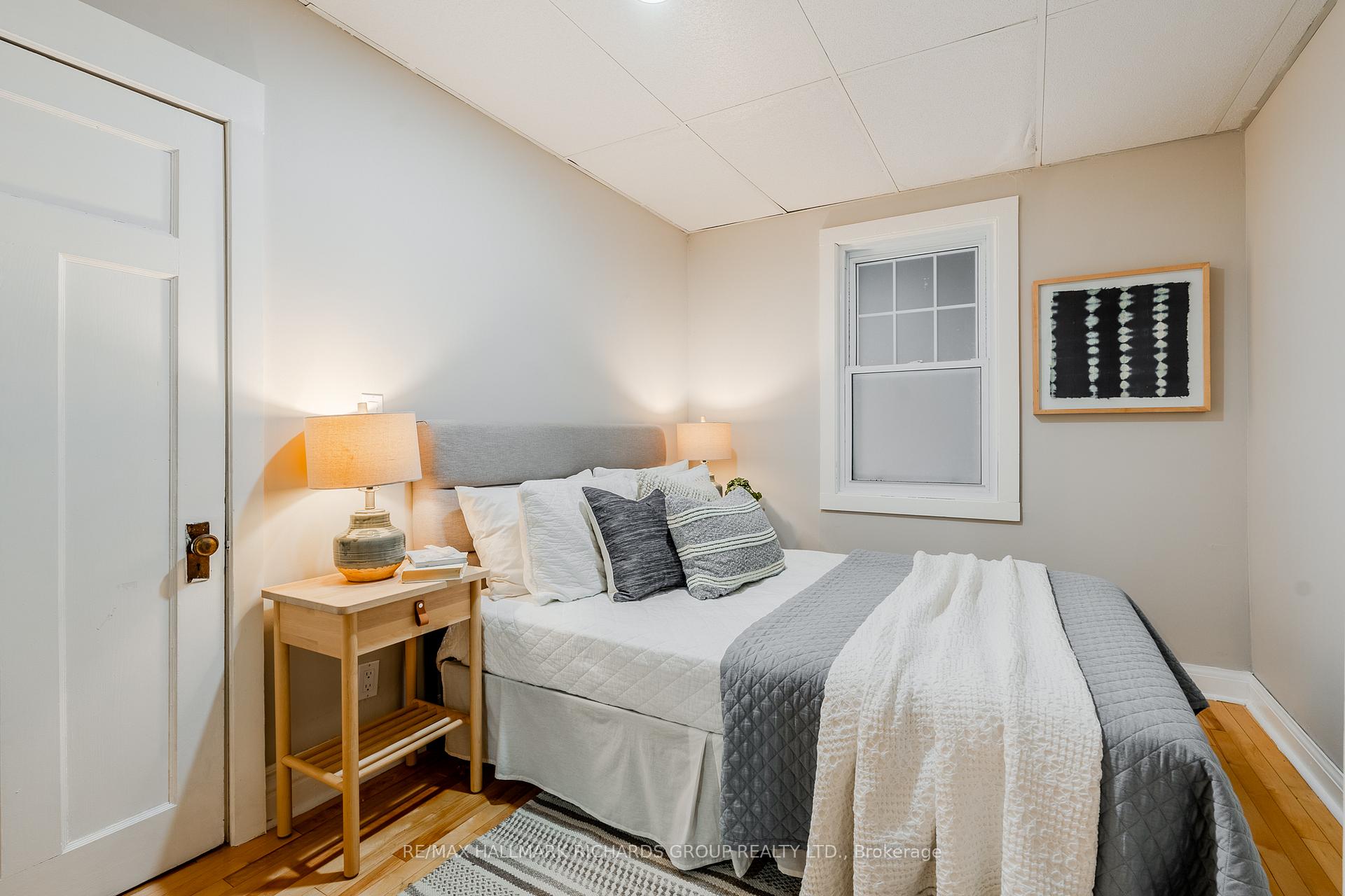 Photo 22 of 310 Lee Avenue, Toronto, The Beaches — HOMEH