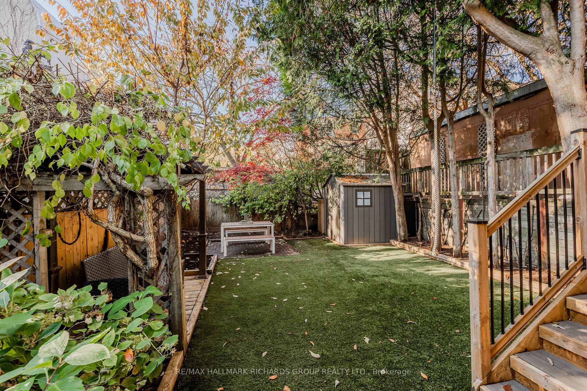 Photo 27 of 310 Lee Avenue, Toronto, The Beaches — HOMEH