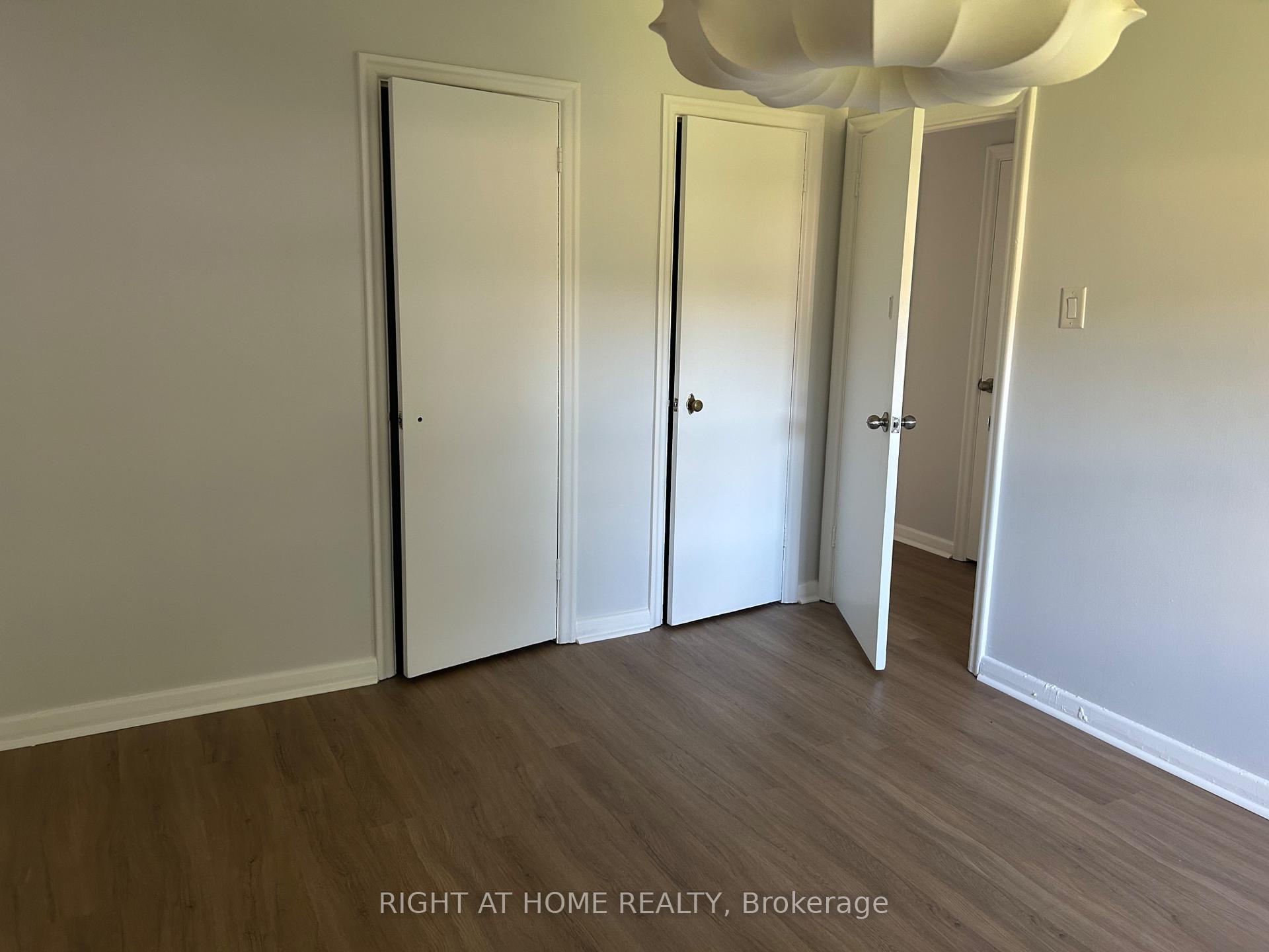 Photo 4 of Unit Main, 1032 Pharmacy Avenue, Scarborough, Wexford-Maryvale — HOMEH