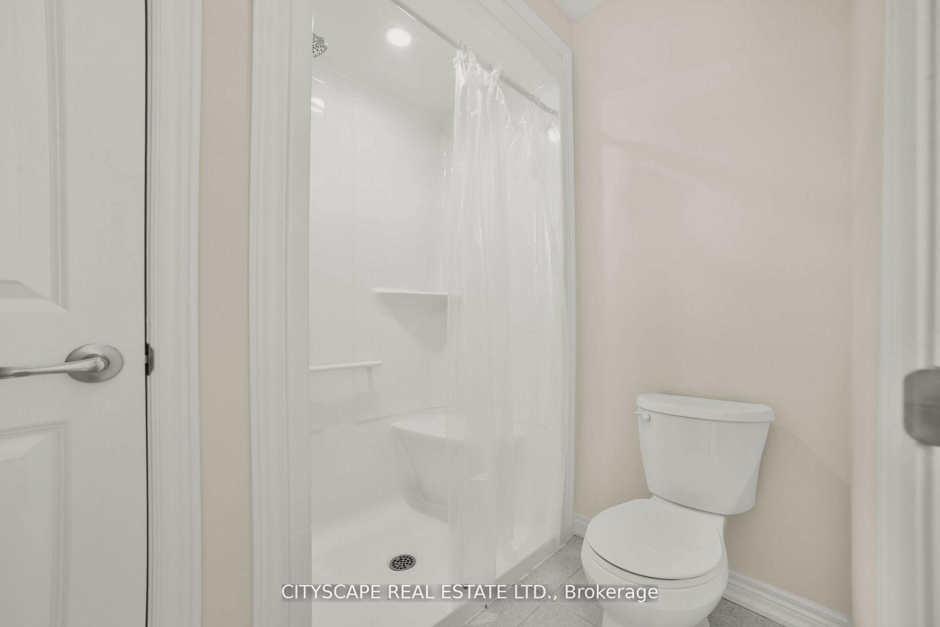 Photo 34 of 47 Bowman Crescent, Thorold, Hurricane/Merrittville — HOMEH