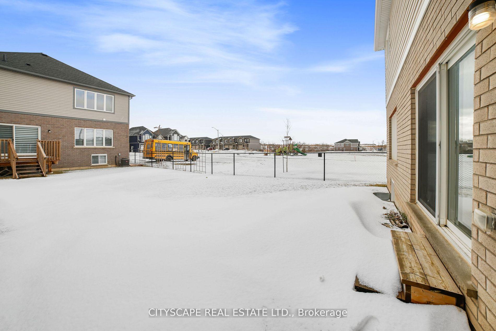 Photo 38 of 47 Bowman Crescent, Thorold, Hurricane/Merrittville — HOMEH