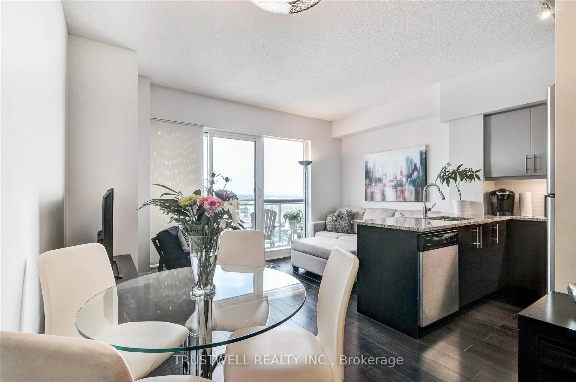 Photo 1 of Unit 1611, 83 Redpath Avenue, Toronto, Mount Pleasant West — HOMEH