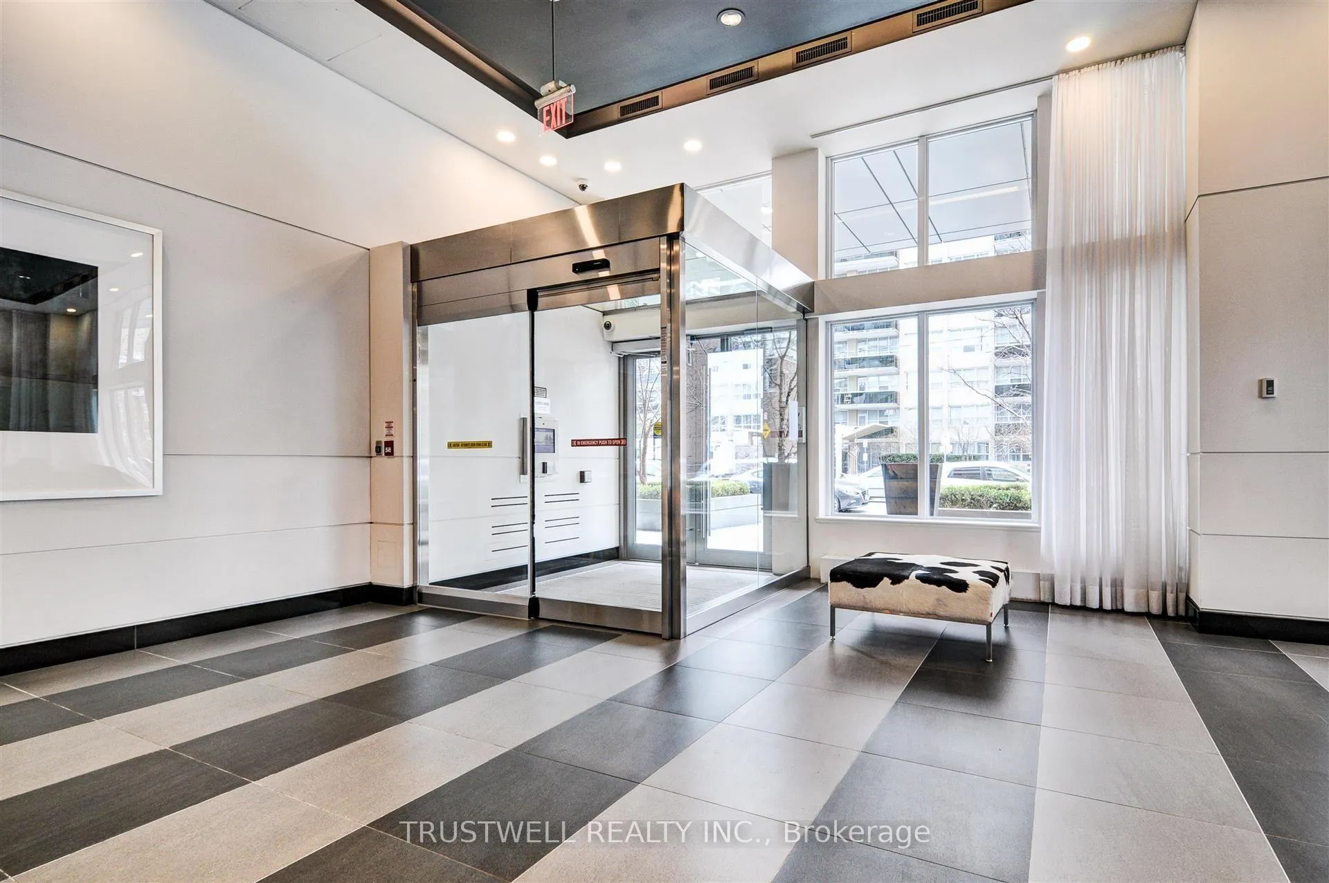 Photo 12 of Unit 1611, 83 Redpath Avenue, Toronto, Mount Pleasant West — HOMEH