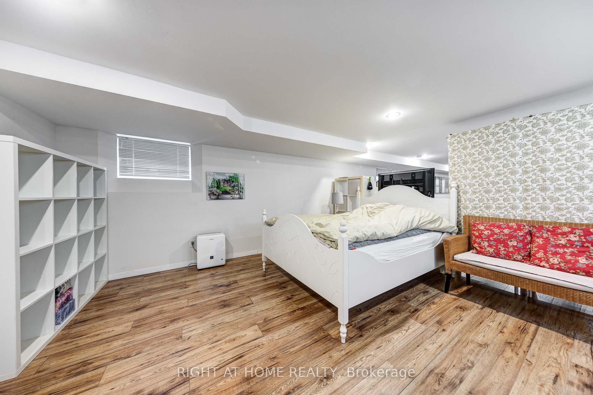 Photo 13 of 48 Hanson Road, Toronto, Oakwood Village — HOMEH