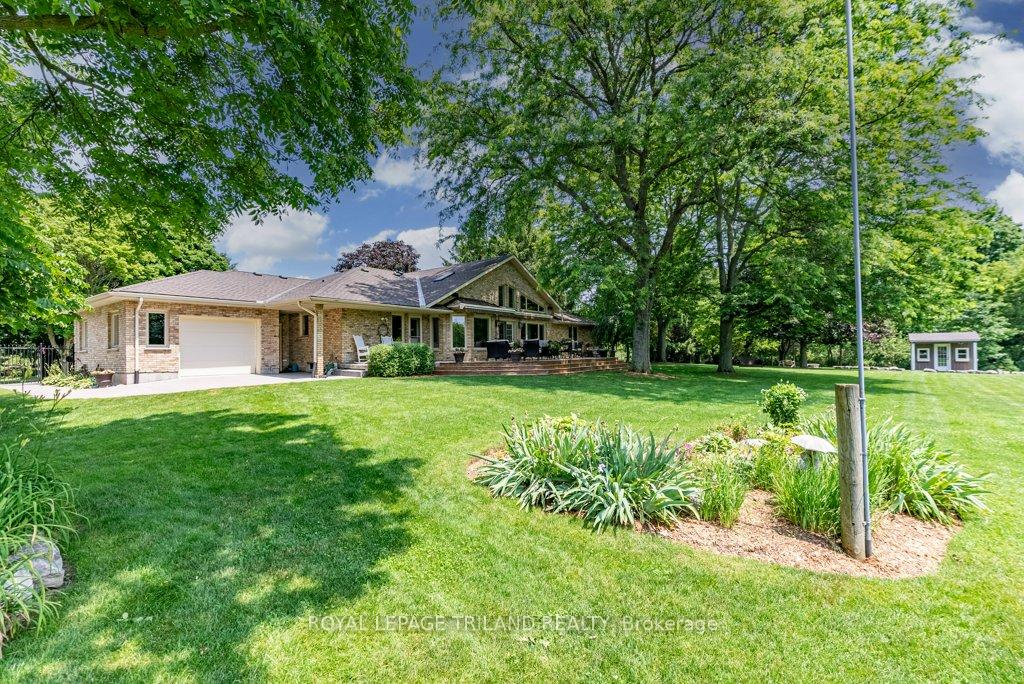 Photo 3 of 3045 Catherine Street, Thames Centre, Rural Thames Centre — HOMEH