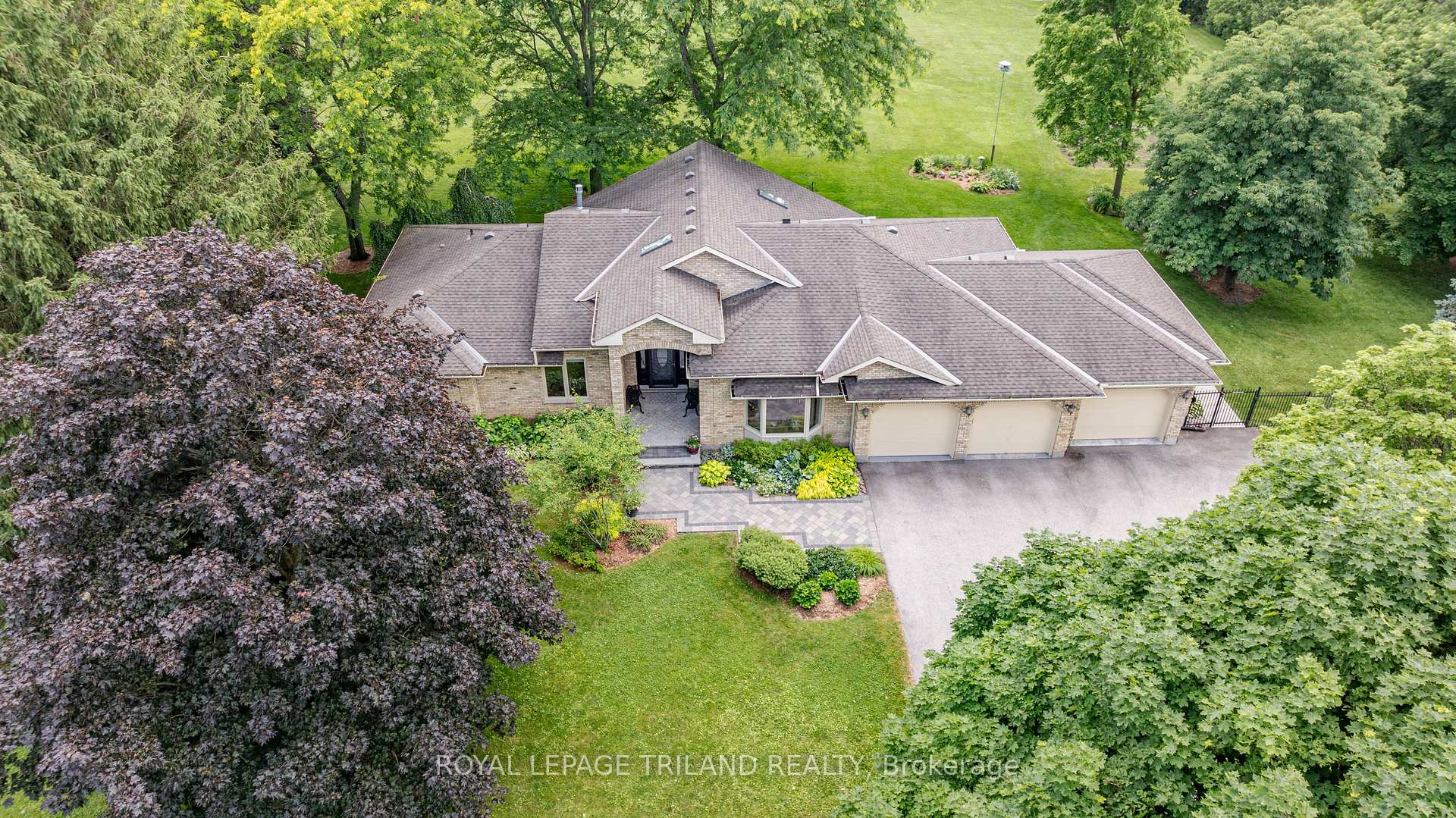 Photo 5 of 3045 Catherine Street, Thames Centre, Rural Thames Centre — HOMEH
