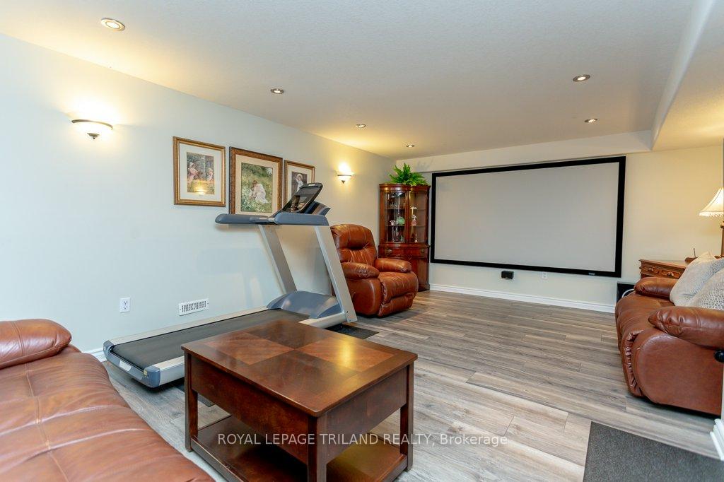 Photo 26 of 3045 Catherine Street, Thames Centre, Rural Thames Centre — HOMEH