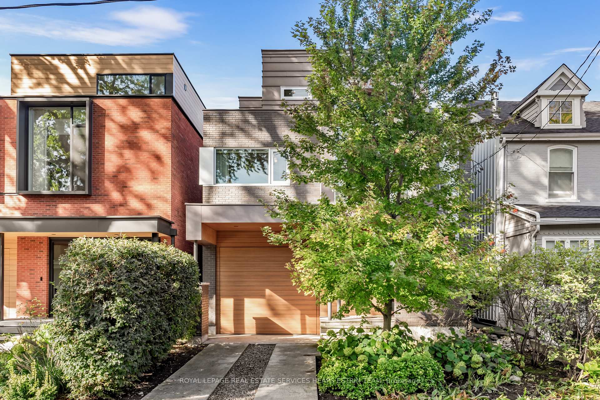 Photo 1 of 102 Robert Street, Toronto, University — HOMEH