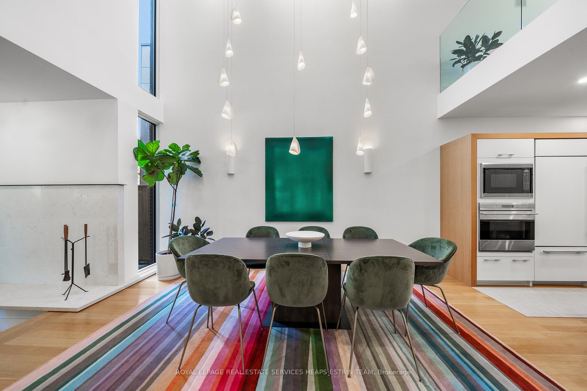 Photo 12 of 102 Robert Street, Toronto, University — HOMEH