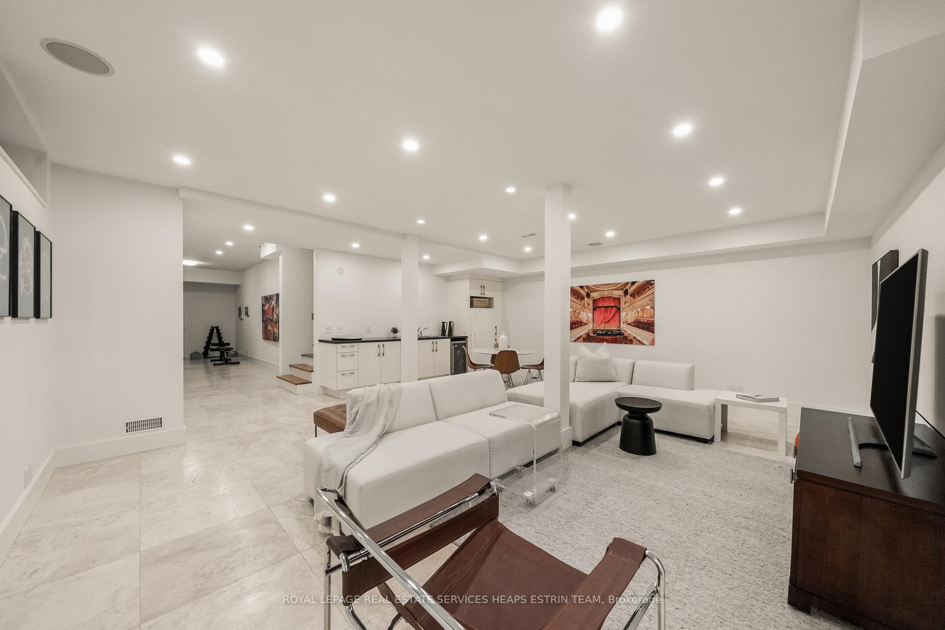 Photo 37 of 102 Robert Street, Toronto, University — HOMEH