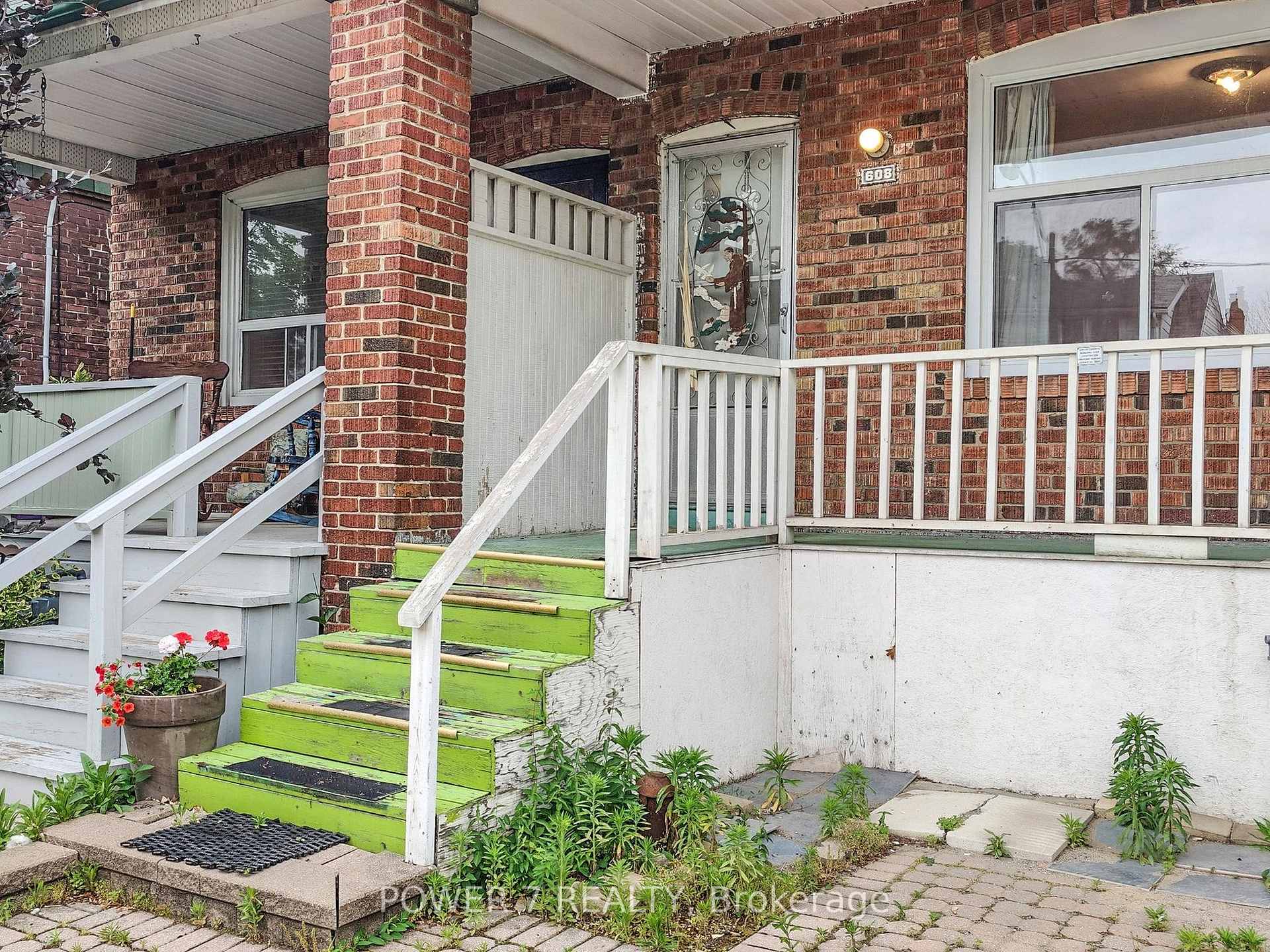 Photo 3 of 608 Milverton Boulevard, Toronto, Danforth — HOMEH