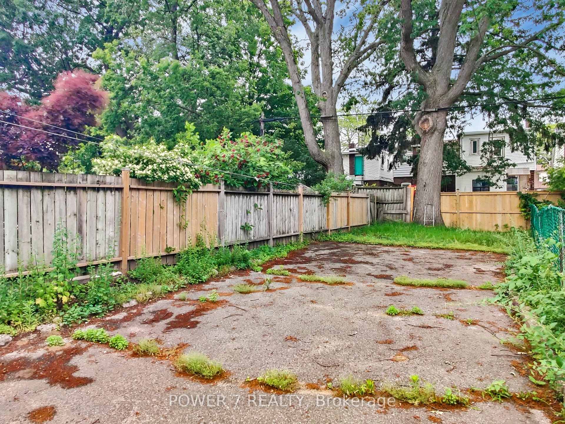 Photo 33 of 608 Milverton Boulevard, Toronto, Danforth — HOMEH