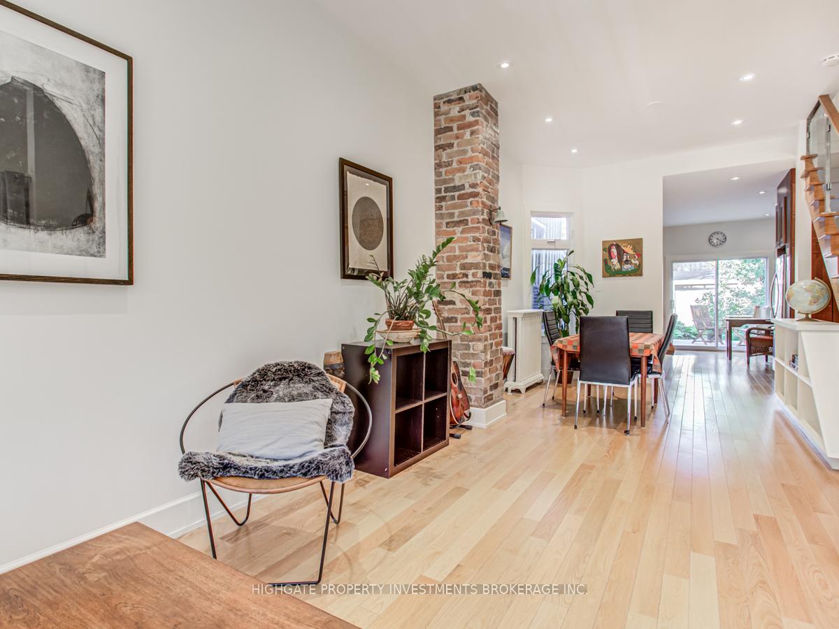 Photo 8 of 97 Jersey Avenue, Toronto, Palmerston-Little Italy — HOMEH