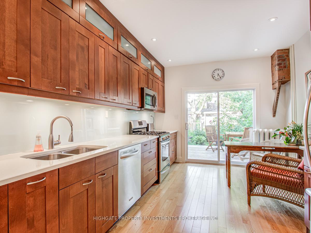 Photo 12 of 97 Jersey Avenue, Toronto, Palmerston-Little Italy — HOMEH