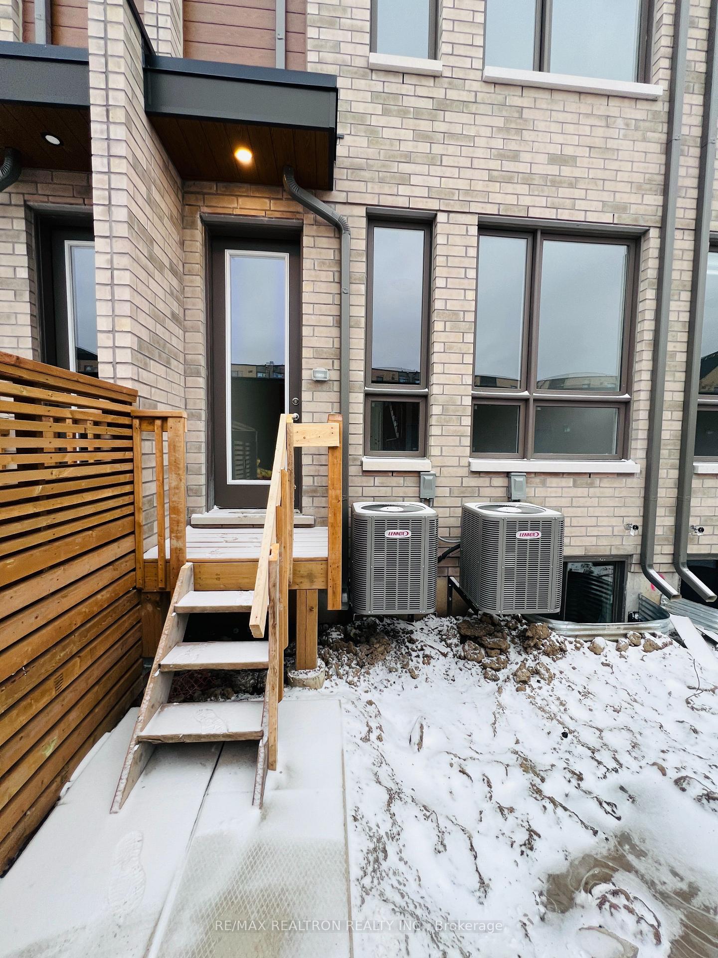 Photo 19 of 14 Deep Roots Terrace, Toronto, Englemount-Lawrence — HOMEH