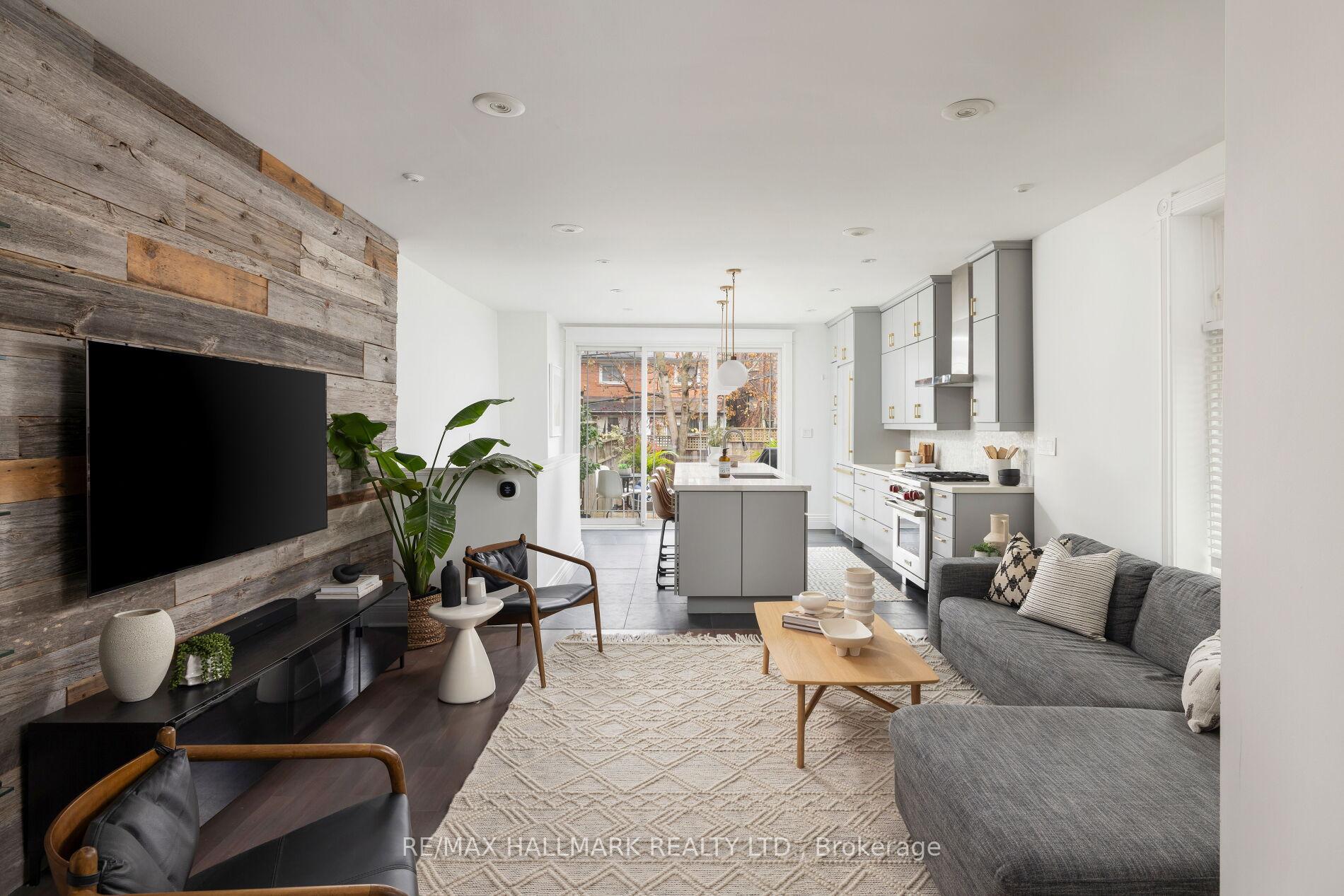 Photo 9 of 146 Lee Avenue, Toronto, The Beaches — HOMEH