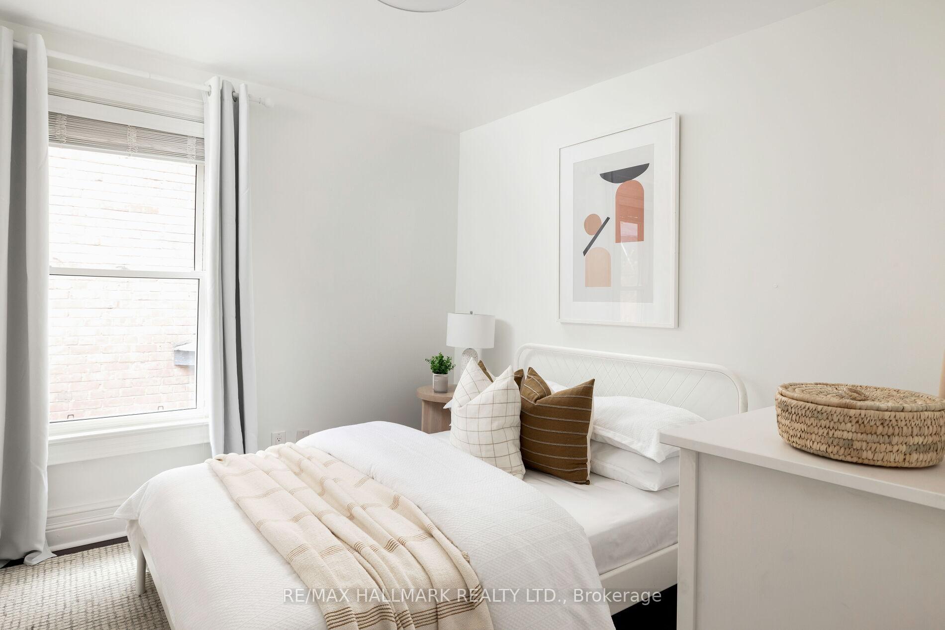 Photo 23 of 146 Lee Avenue, Toronto, The Beaches — HOMEH