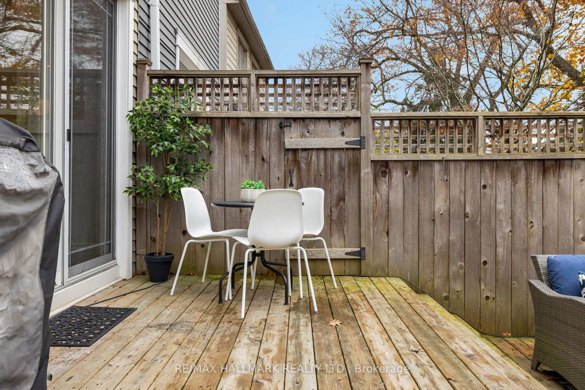 Photo 35 of 146 Lee Avenue, Toronto, The Beaches — HOMEH