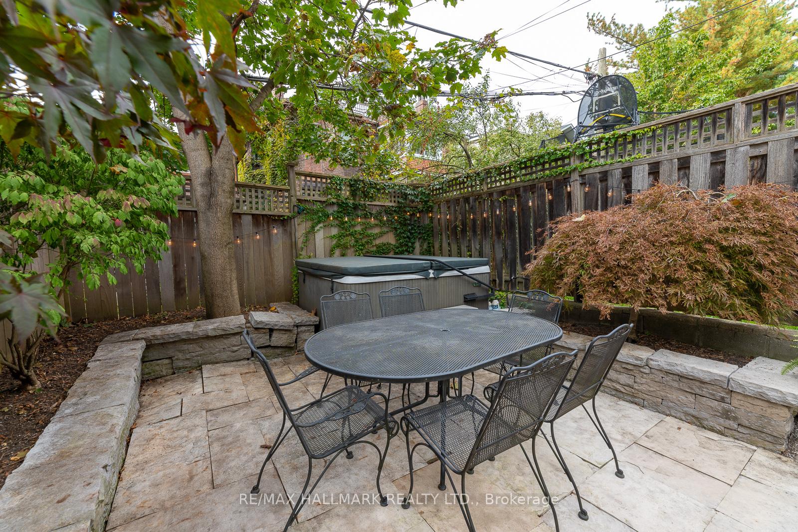 Photo 37 of 146 Lee Avenue, Toronto, The Beaches — HOMEH
