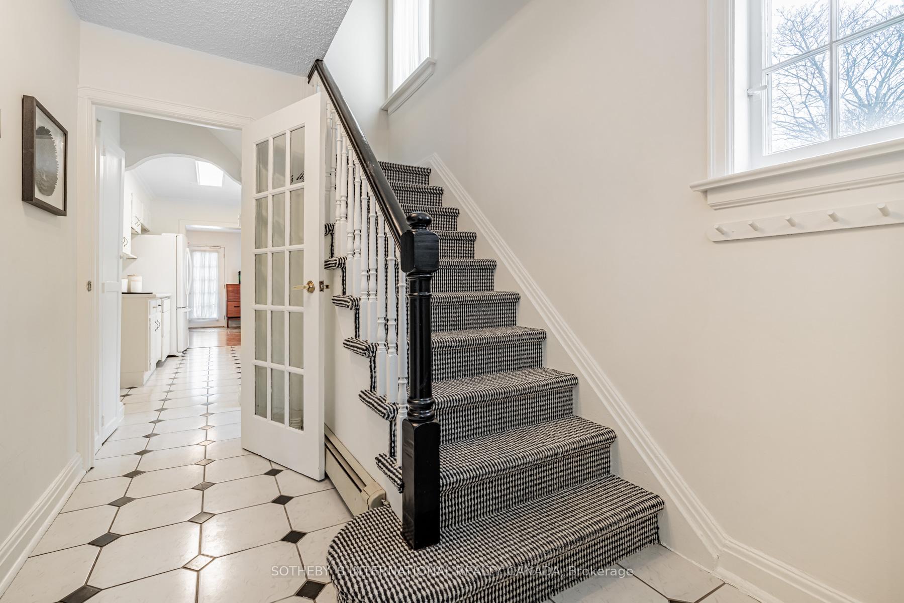 Photo 4 of 56 Park Hill Road, Toronto, Forest Hill North — HOMEH