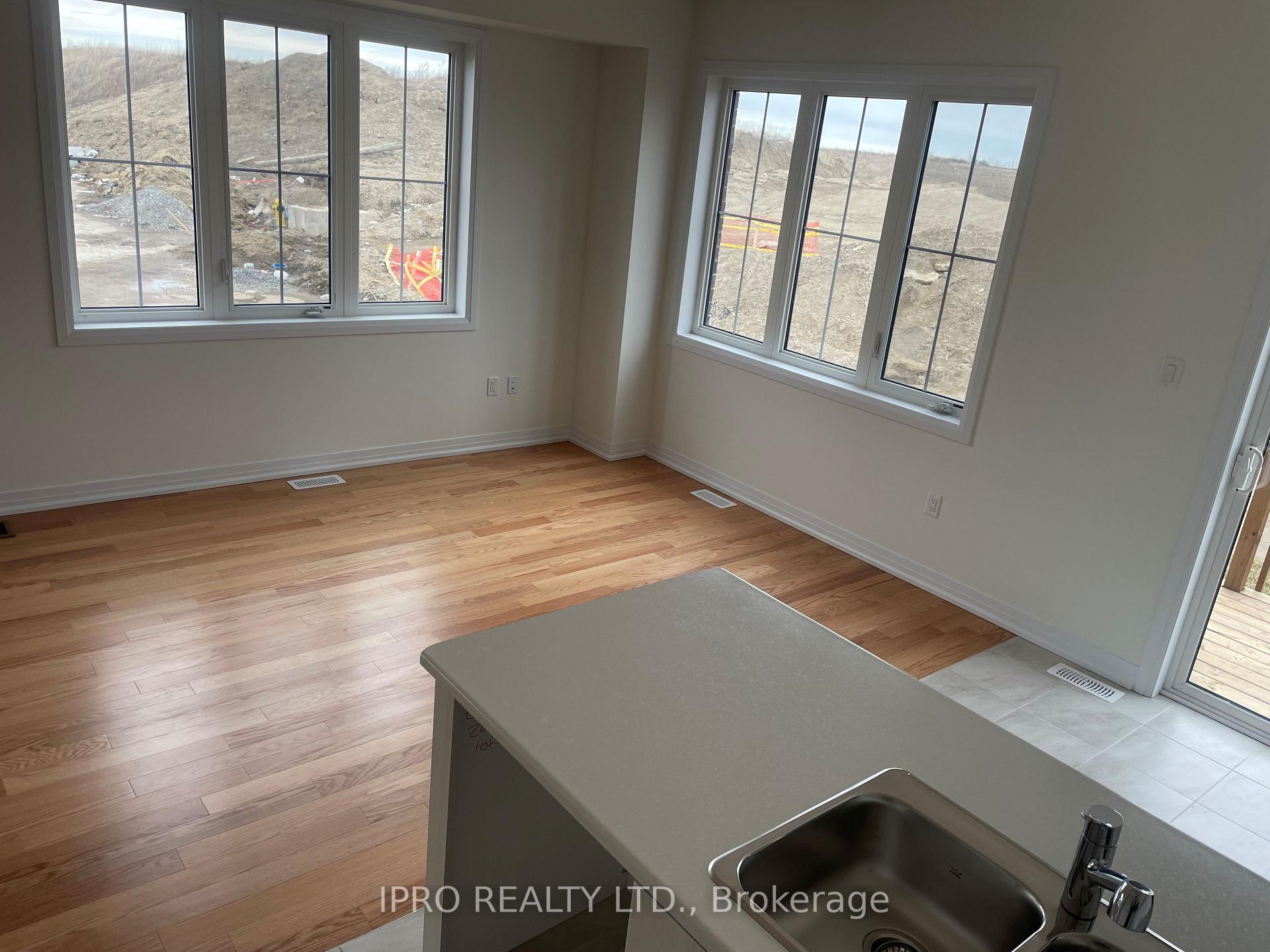 Photo 3 of 15 Peach Drive, Thorold, Rolling Meadows — HOMEH