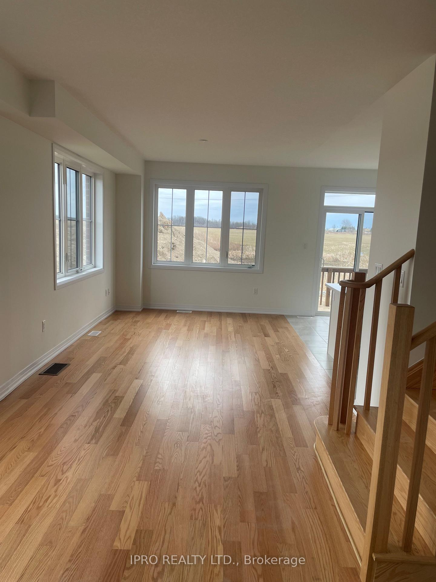 Photo 5 of 15 Peach Drive, Thorold, Rolling Meadows — HOMEH
