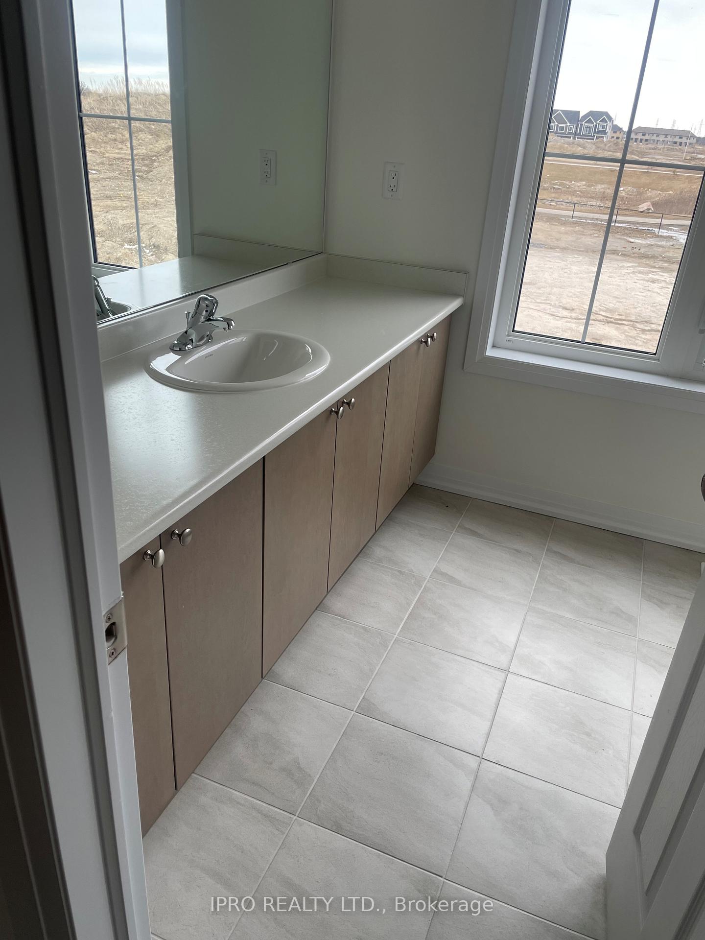 Photo 8 of 15 Peach Drive, Thorold, Rolling Meadows — HOMEH