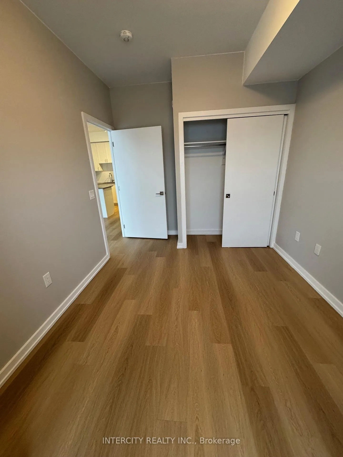 Photo 13 of Unit 322, 430 Essa Road, Barrie, Holly — HOMEH