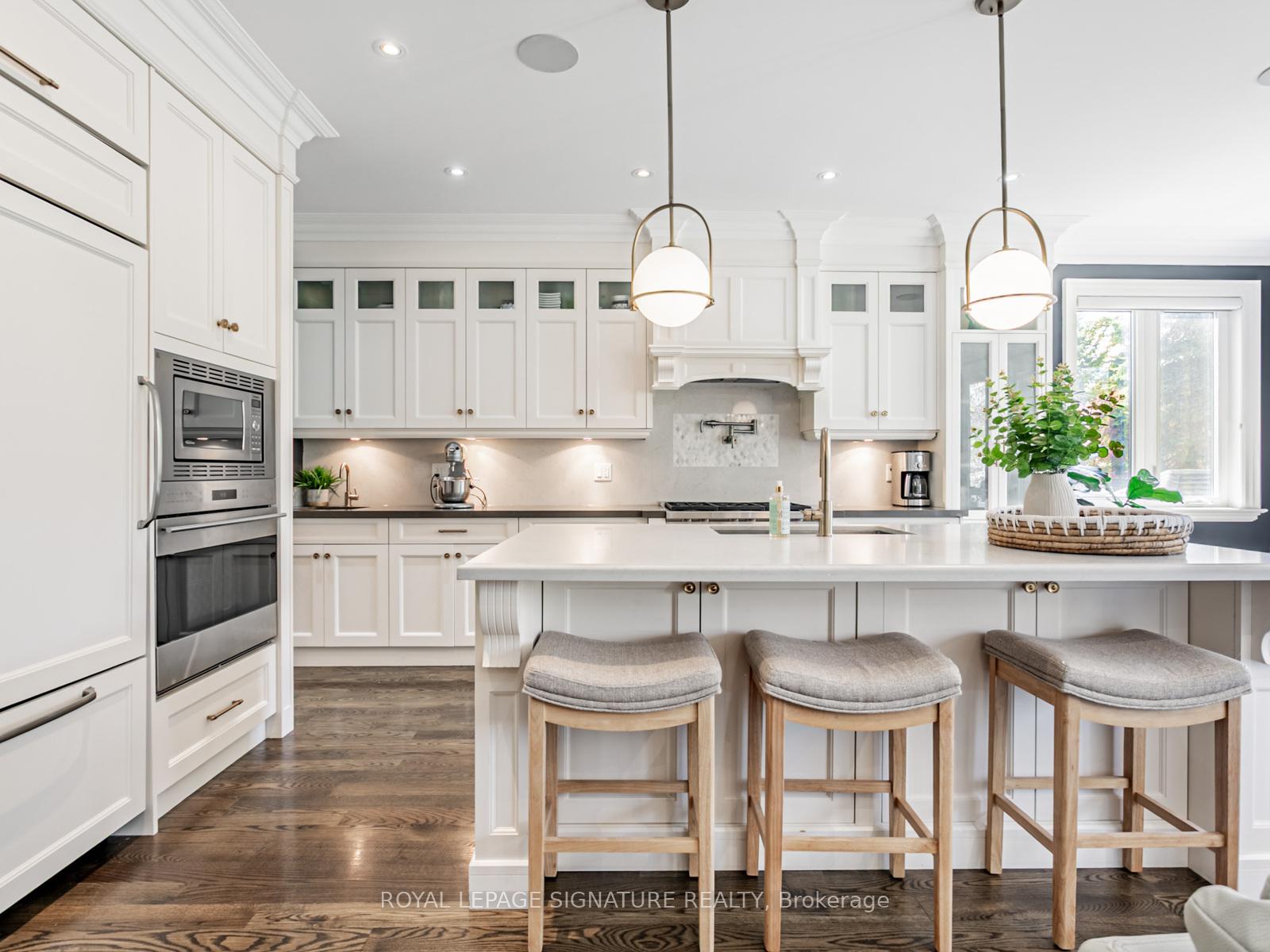 Photo 10 of 198 Brooke Avenue, Toronto, Bedford Park-Nortown — HOMEH
