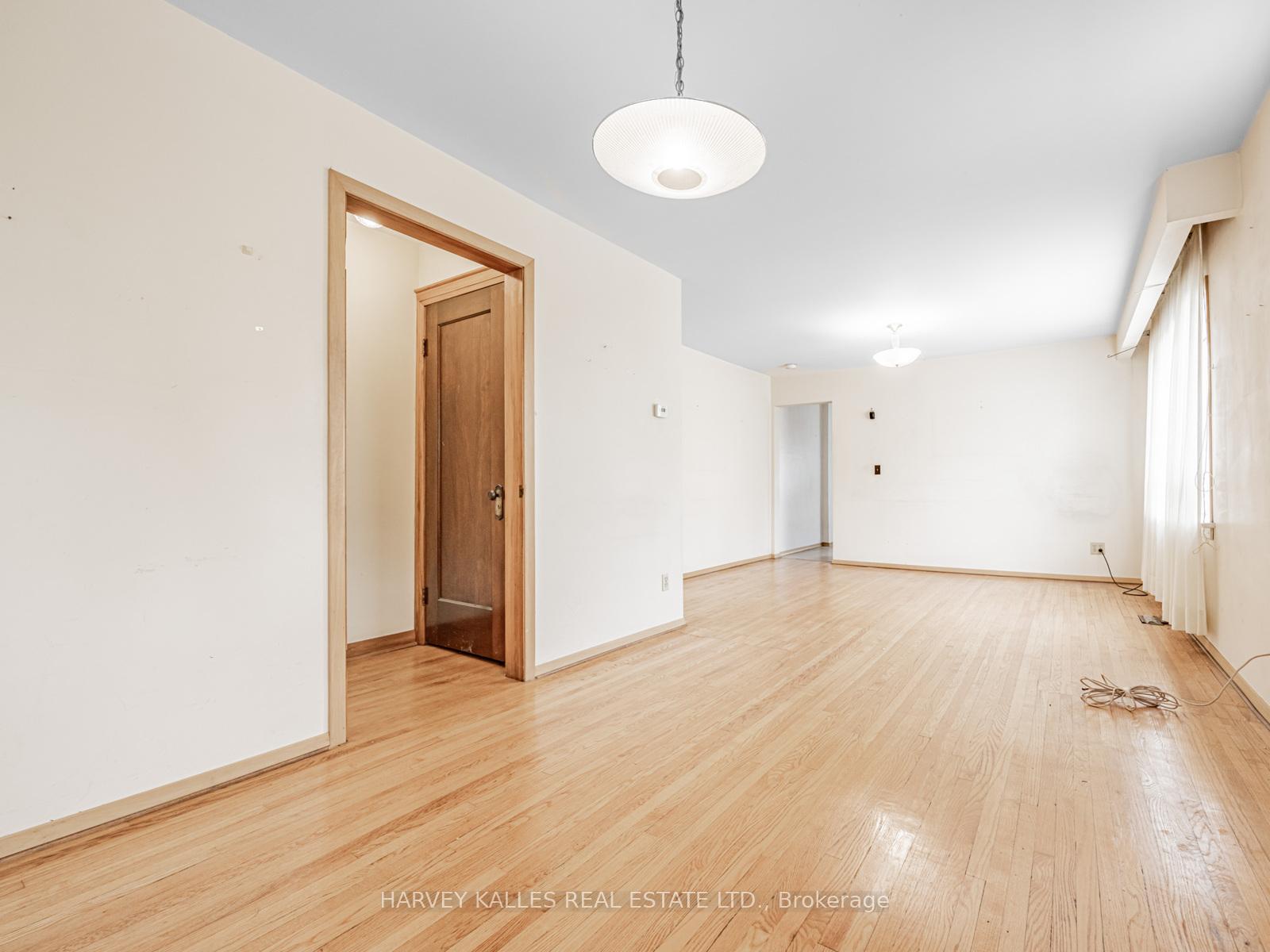 Photo 5 of 71 Mortimer Avenue, Toronto, Broadview North — HOMEH