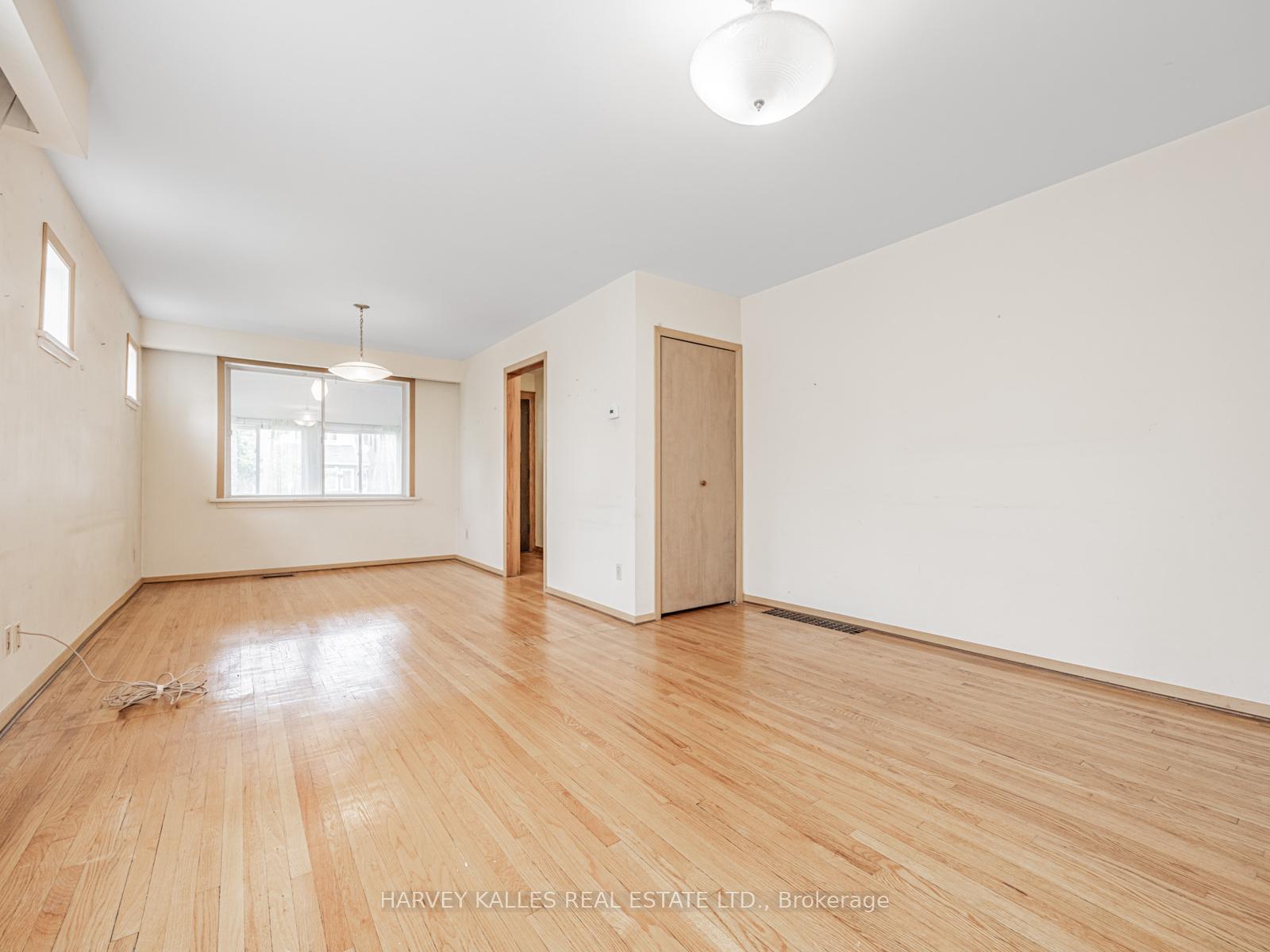 Photo 9 of 71 Mortimer Avenue, Toronto, Broadview North — HOMEH