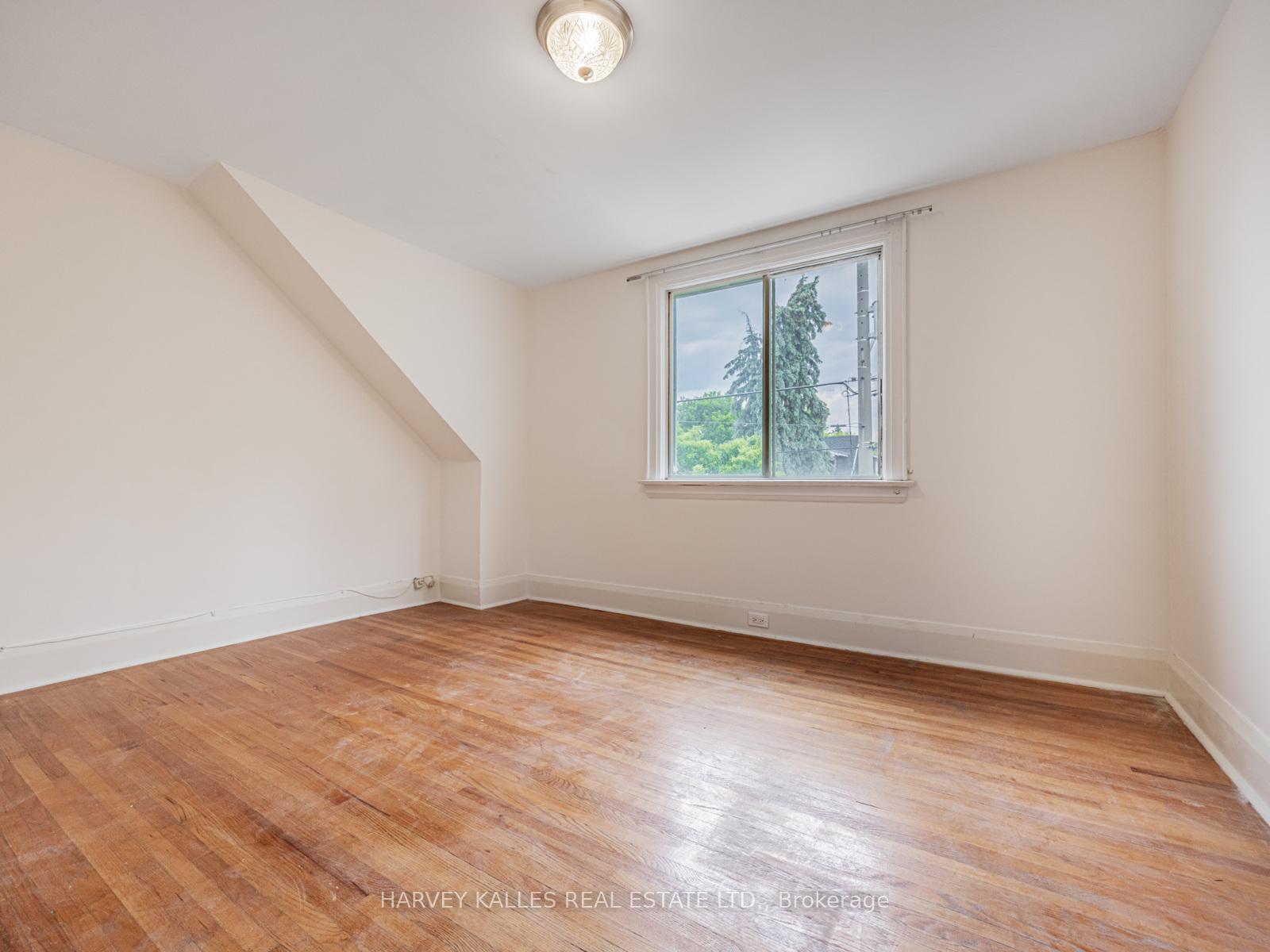 Photo 20 of 71 Mortimer Avenue, Toronto, Broadview North — HOMEH