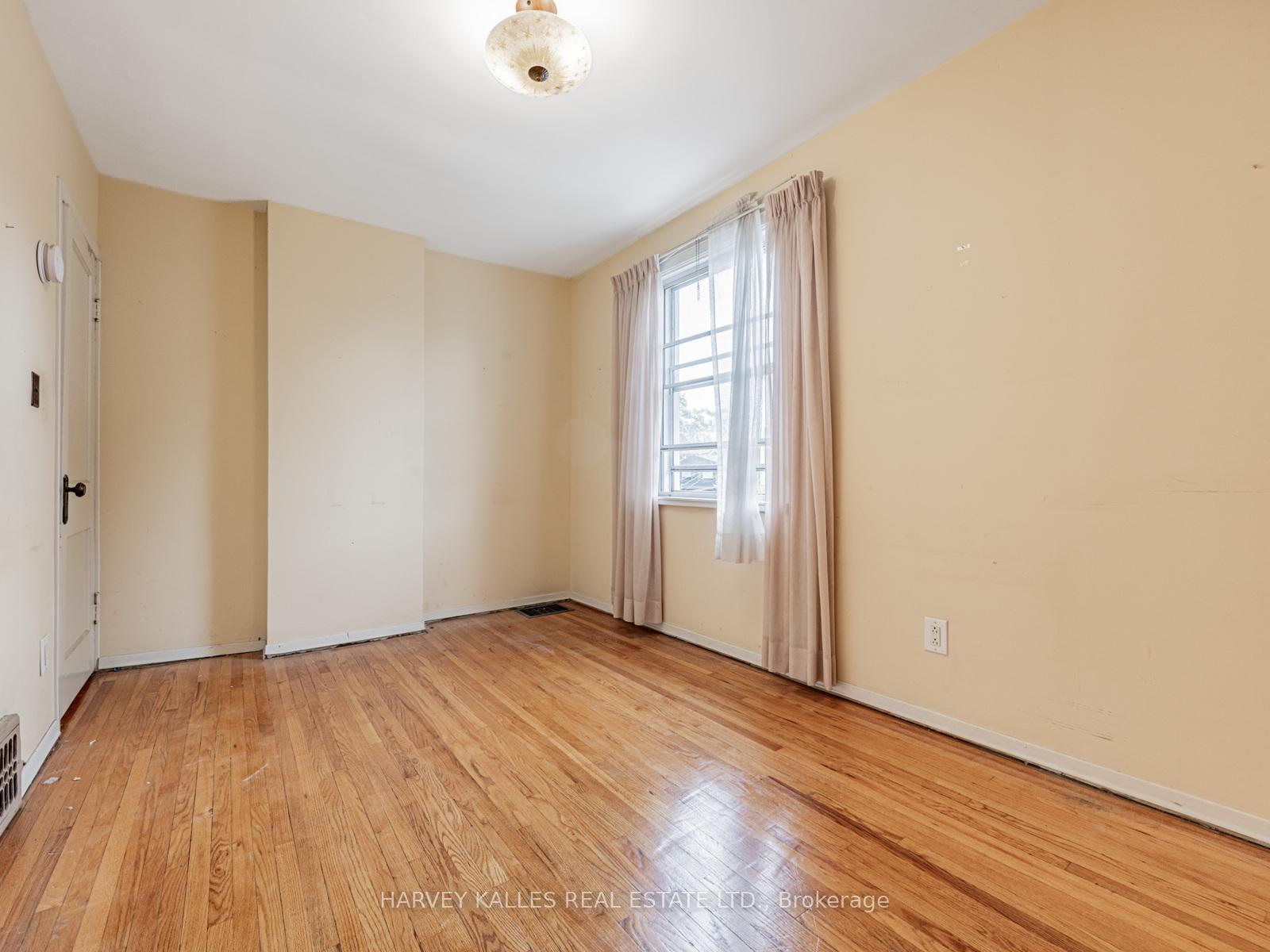 Photo 21 of 71 Mortimer Avenue, Toronto, Broadview North — HOMEH