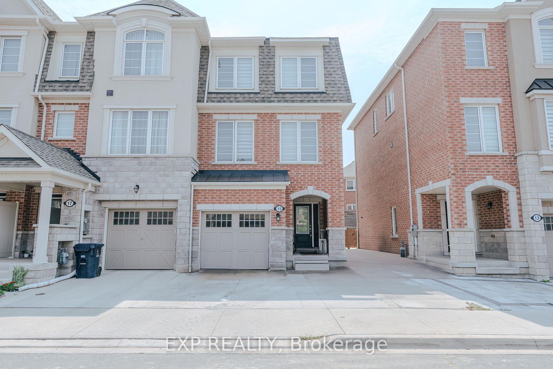 Photo 1 of 15 Fusilier Drive, Scarborough, Clairlea-Birchmount — HOMEH