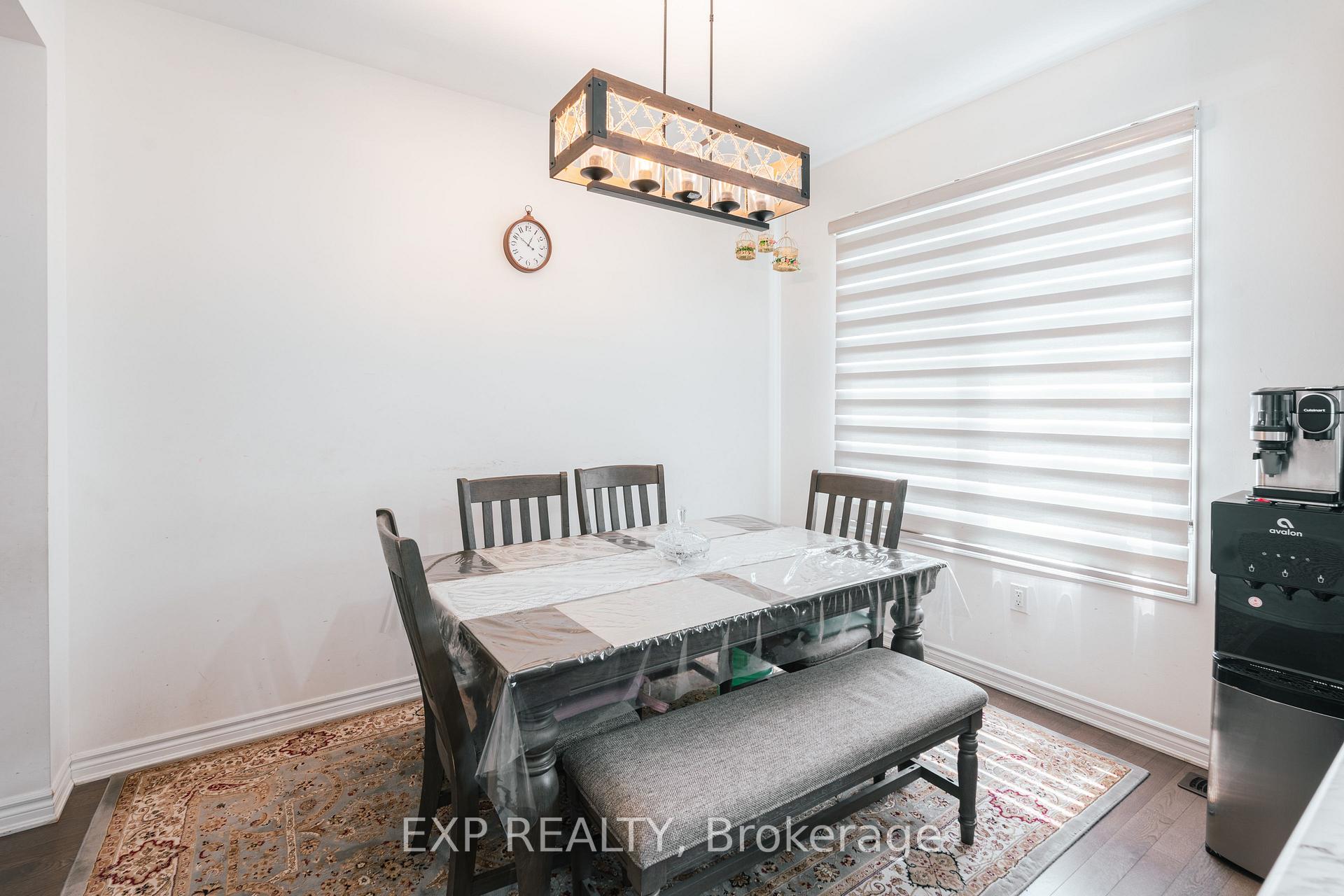 Photo 8 of 15 Fusilier Drive, Scarborough, Clairlea-Birchmount — HOMEH