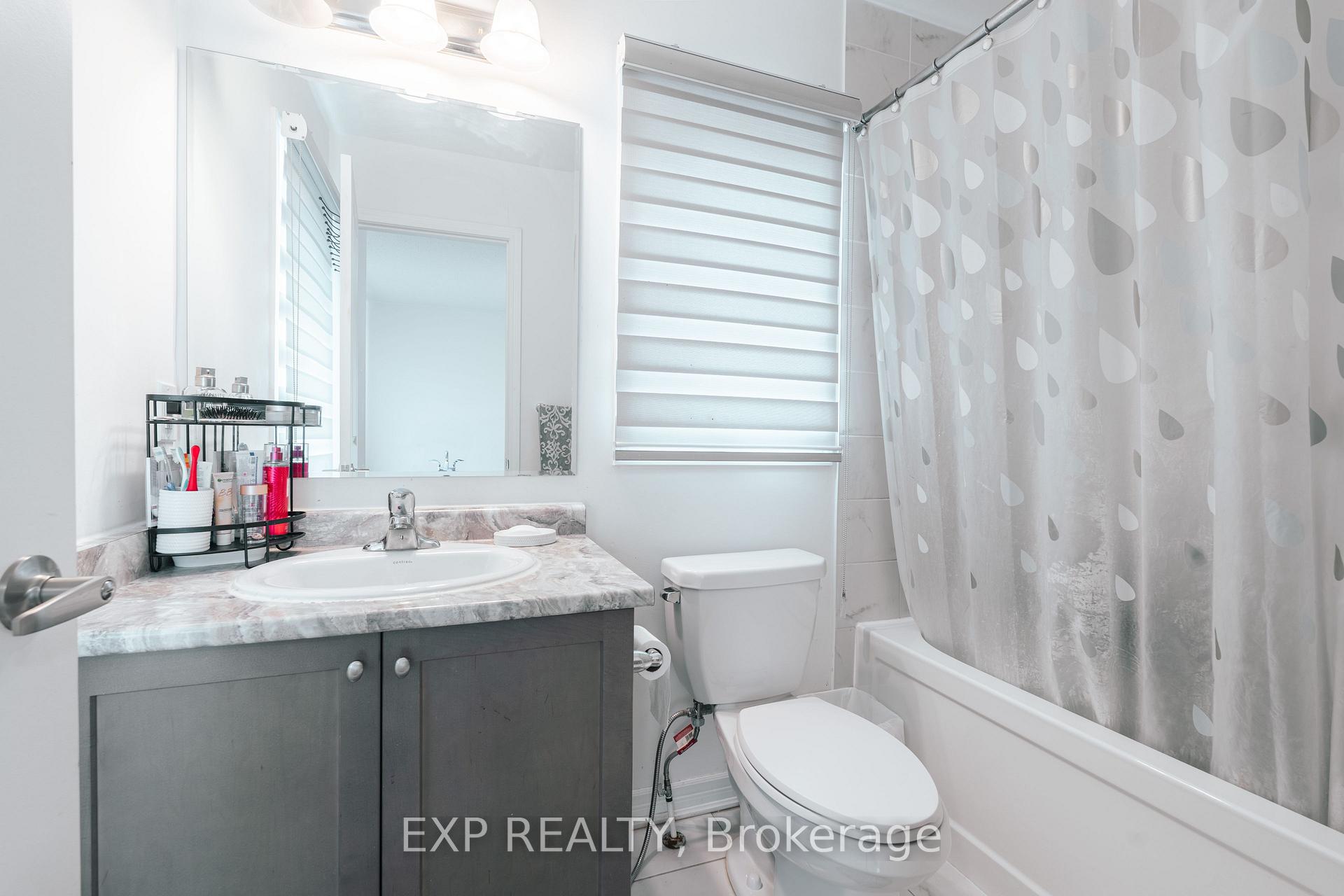 Photo 15 of 15 Fusilier Drive, Scarborough, Clairlea-Birchmount — HOMEH