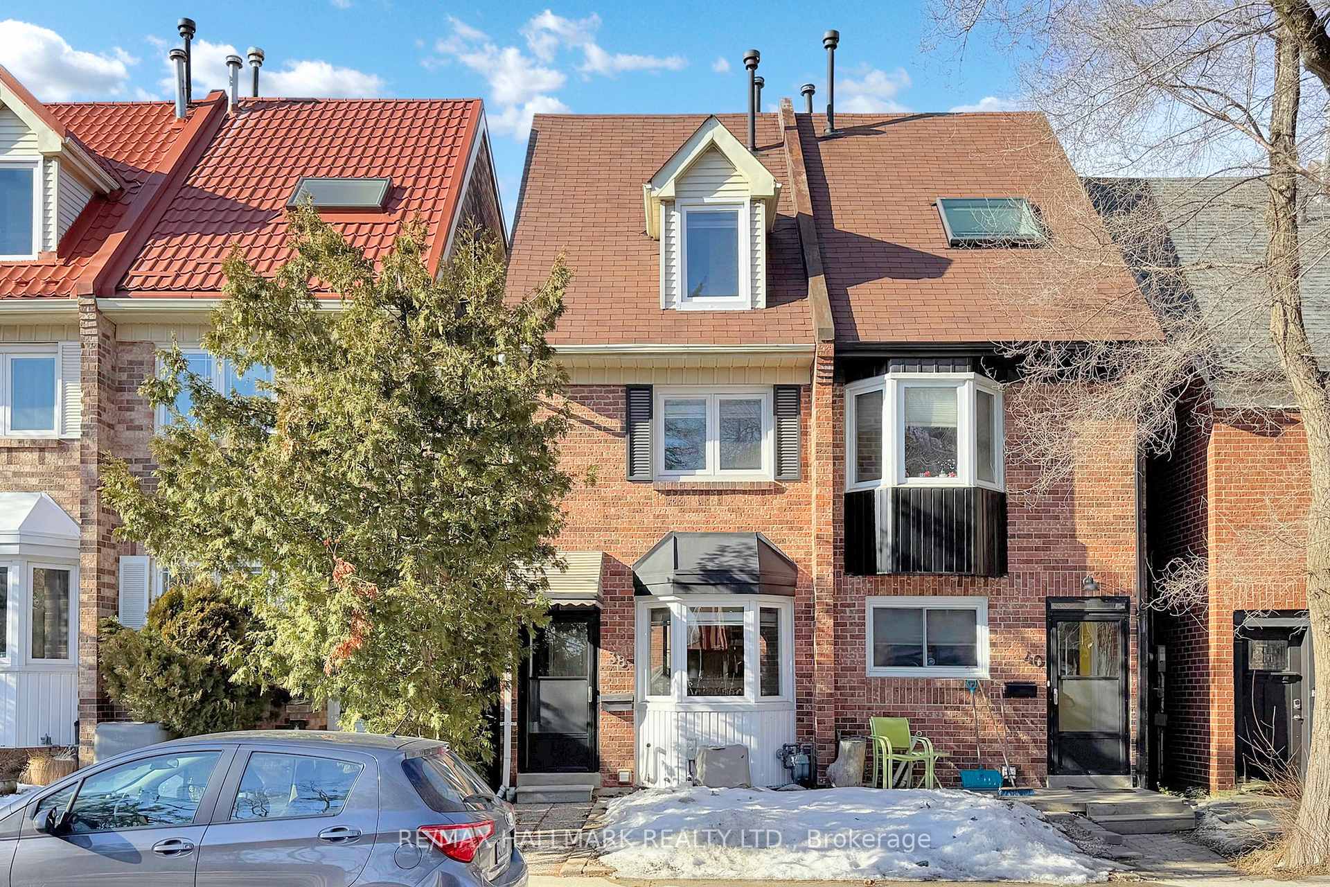 Photo 1 of 38 Torbrick Road, Toronto, Greenwood-Coxwell — HOMEH