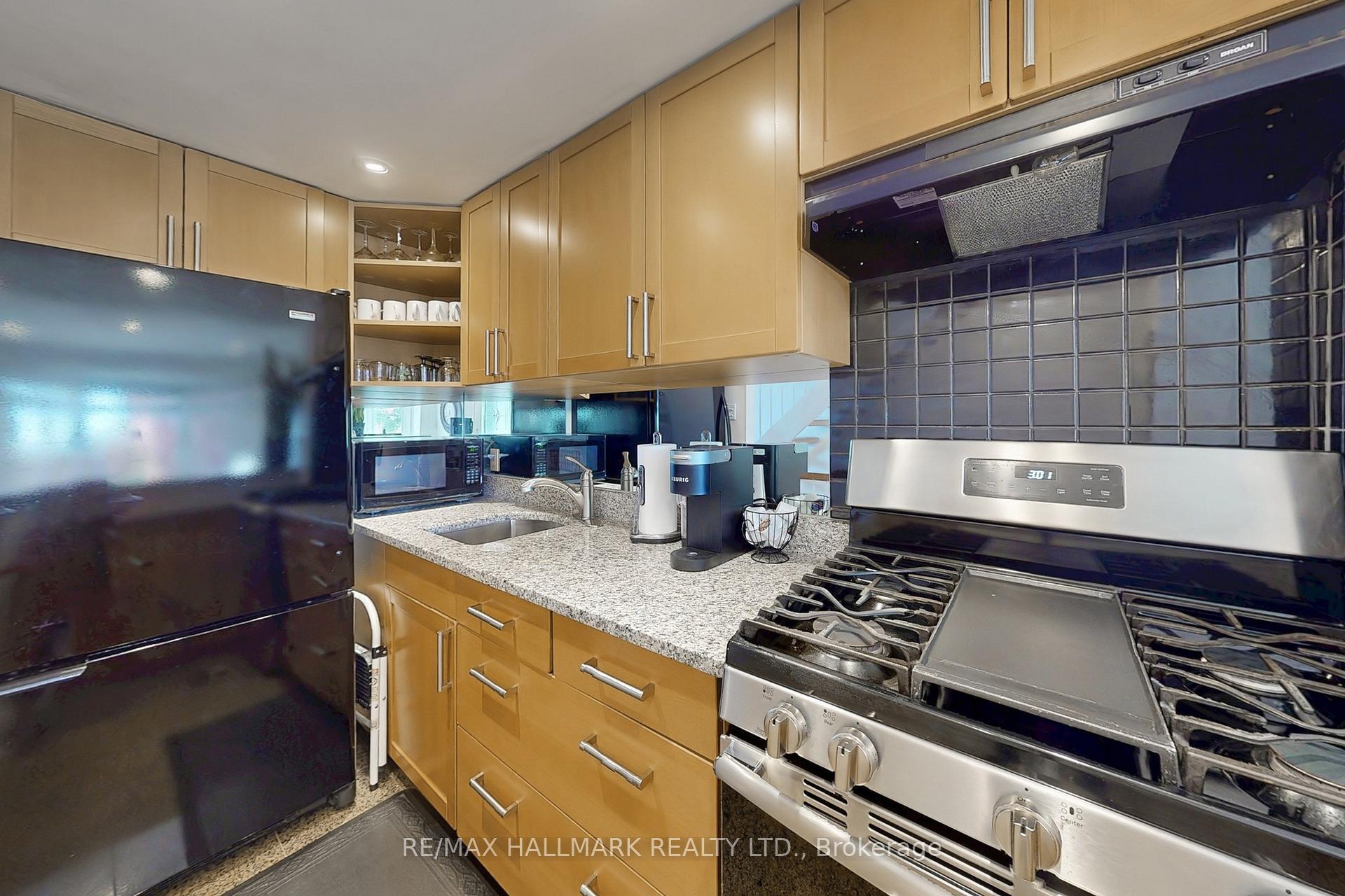 Photo 14 of 38 Torbrick Road, Toronto, Greenwood-Coxwell — HOMEH